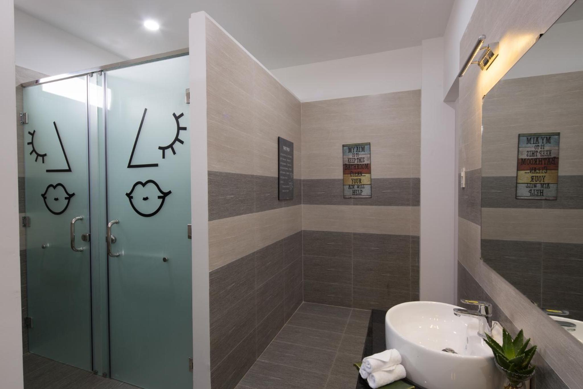 Fedora Hostel