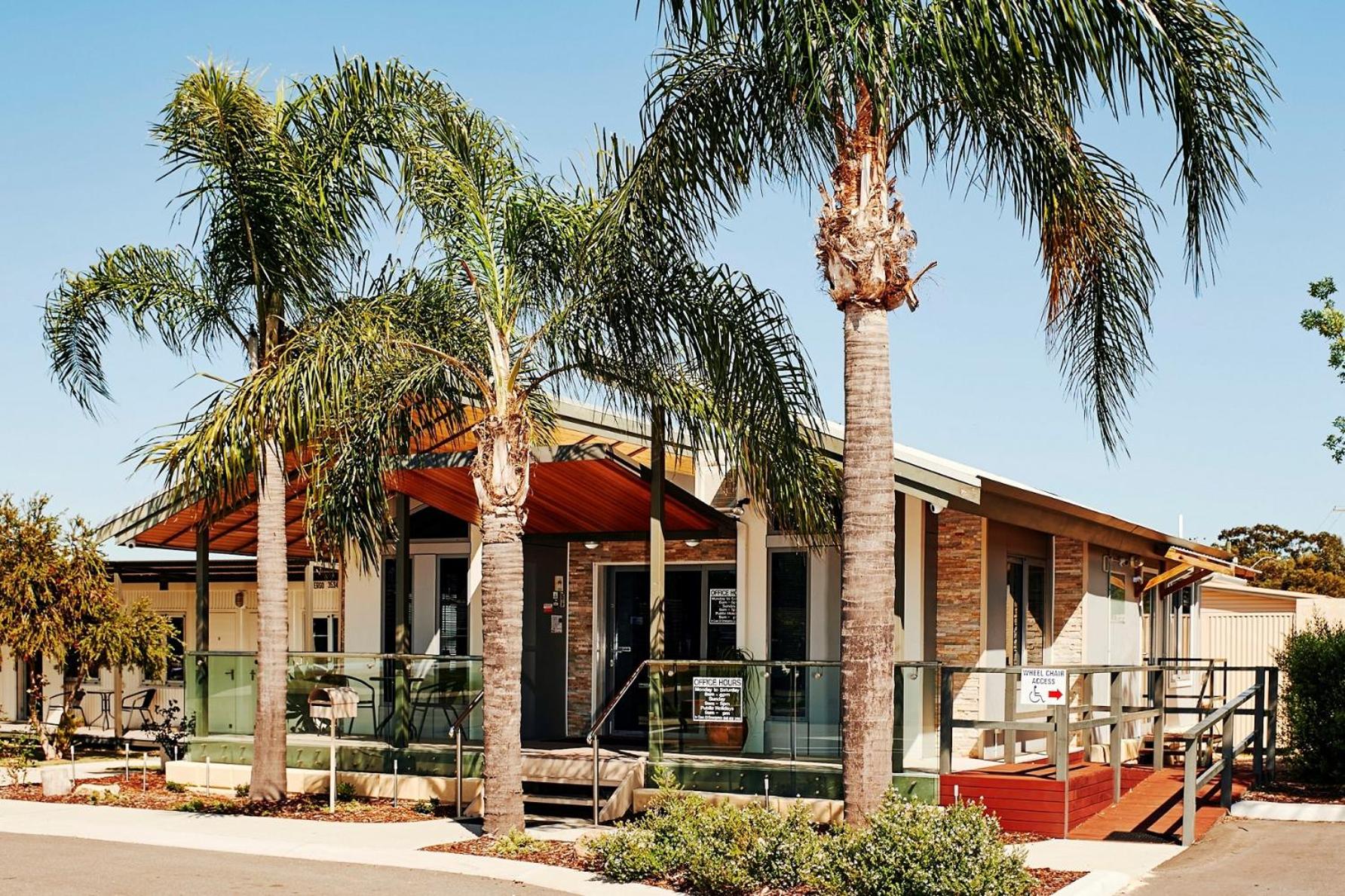 Hotel BIG4 Perth Midland Tourist Park - Image 1