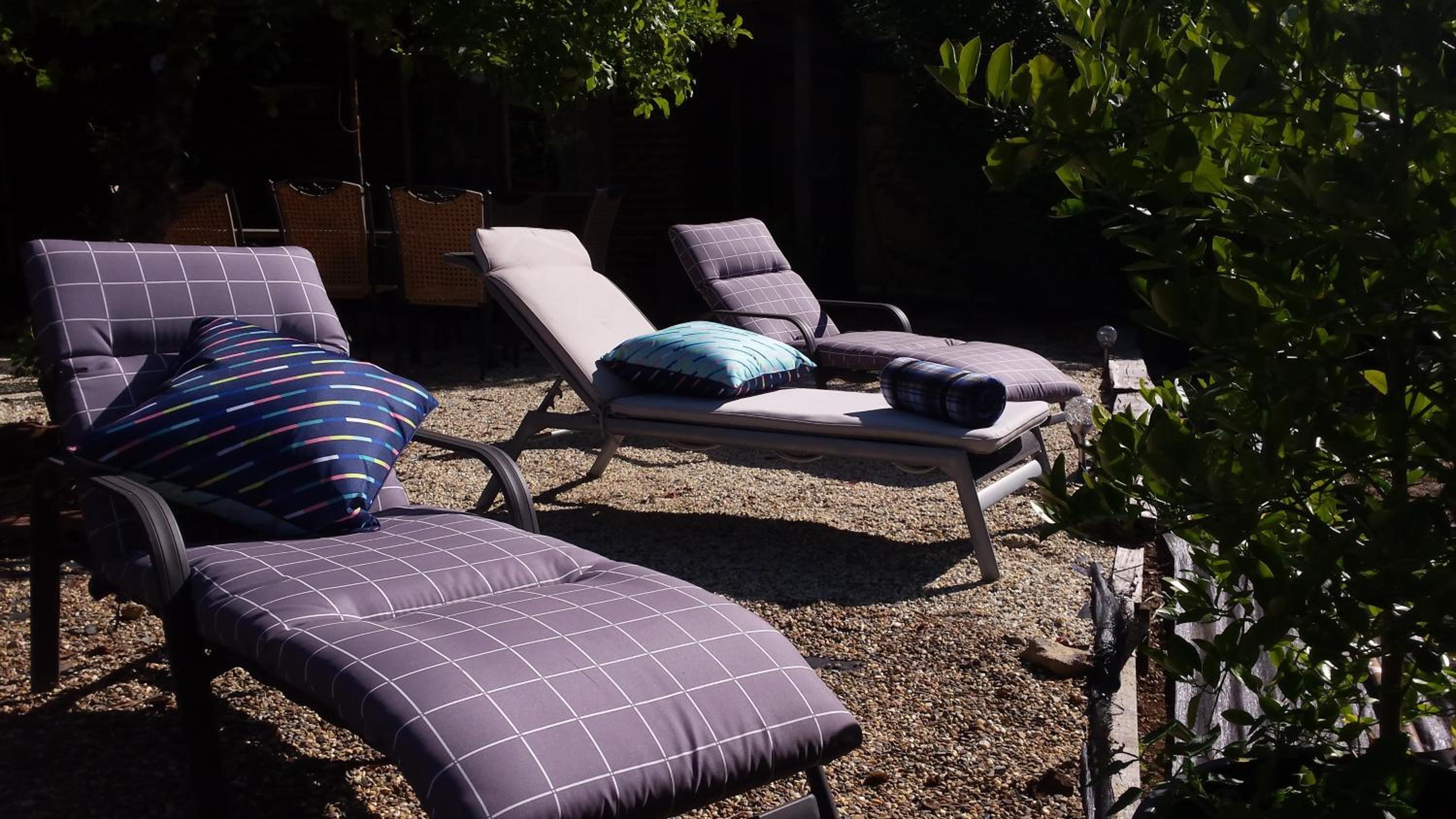 Oaktree Guest House