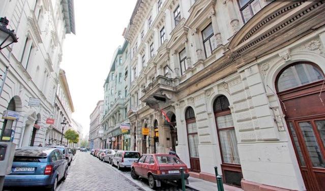 City Rooms