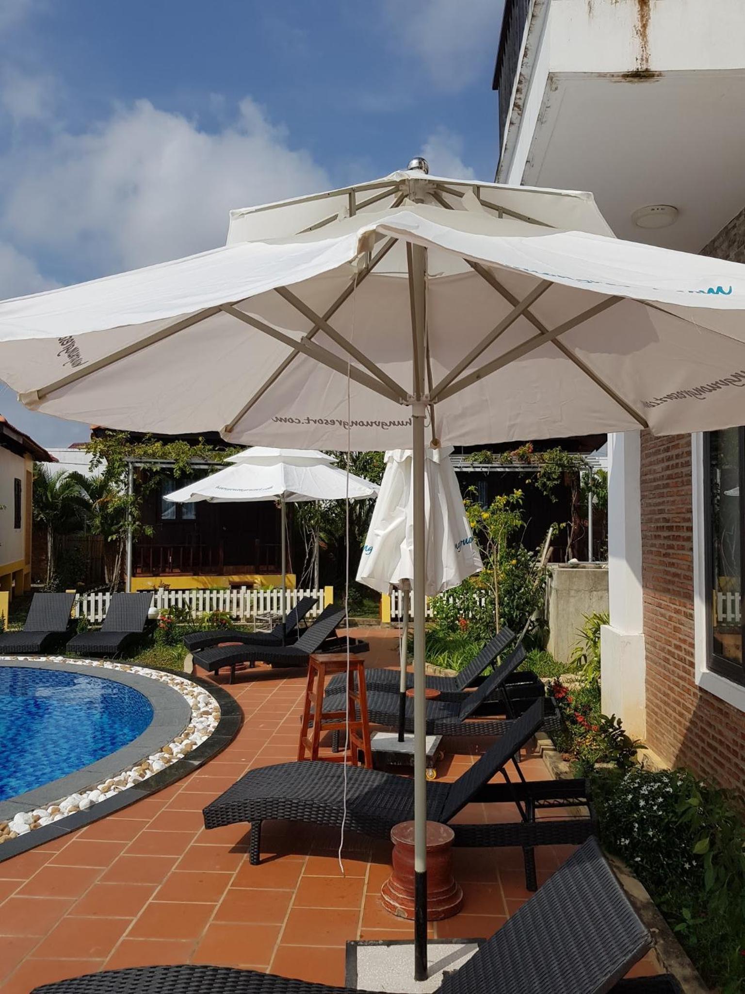 Hung Vuong Resort