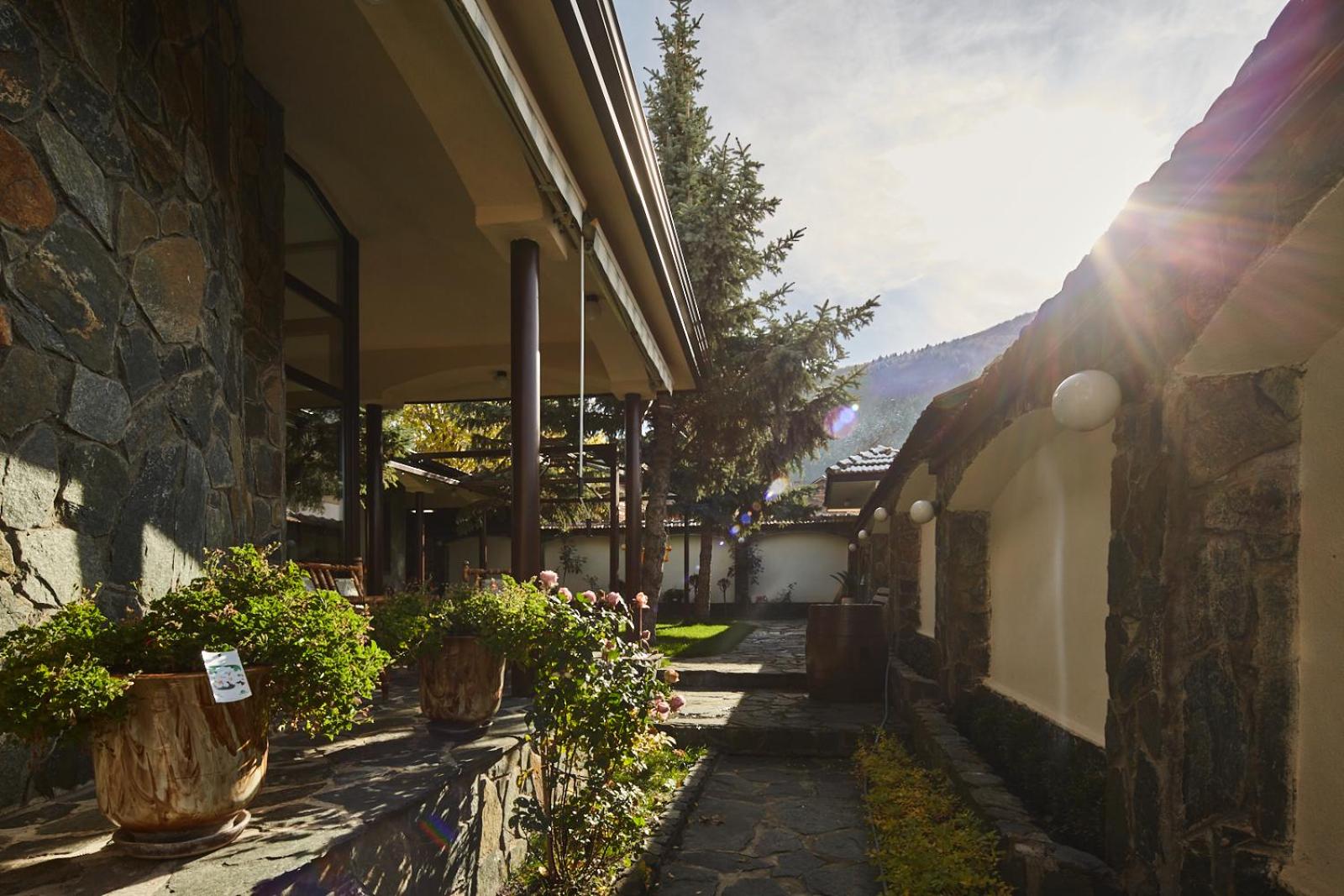 Hotel Guest House Mira