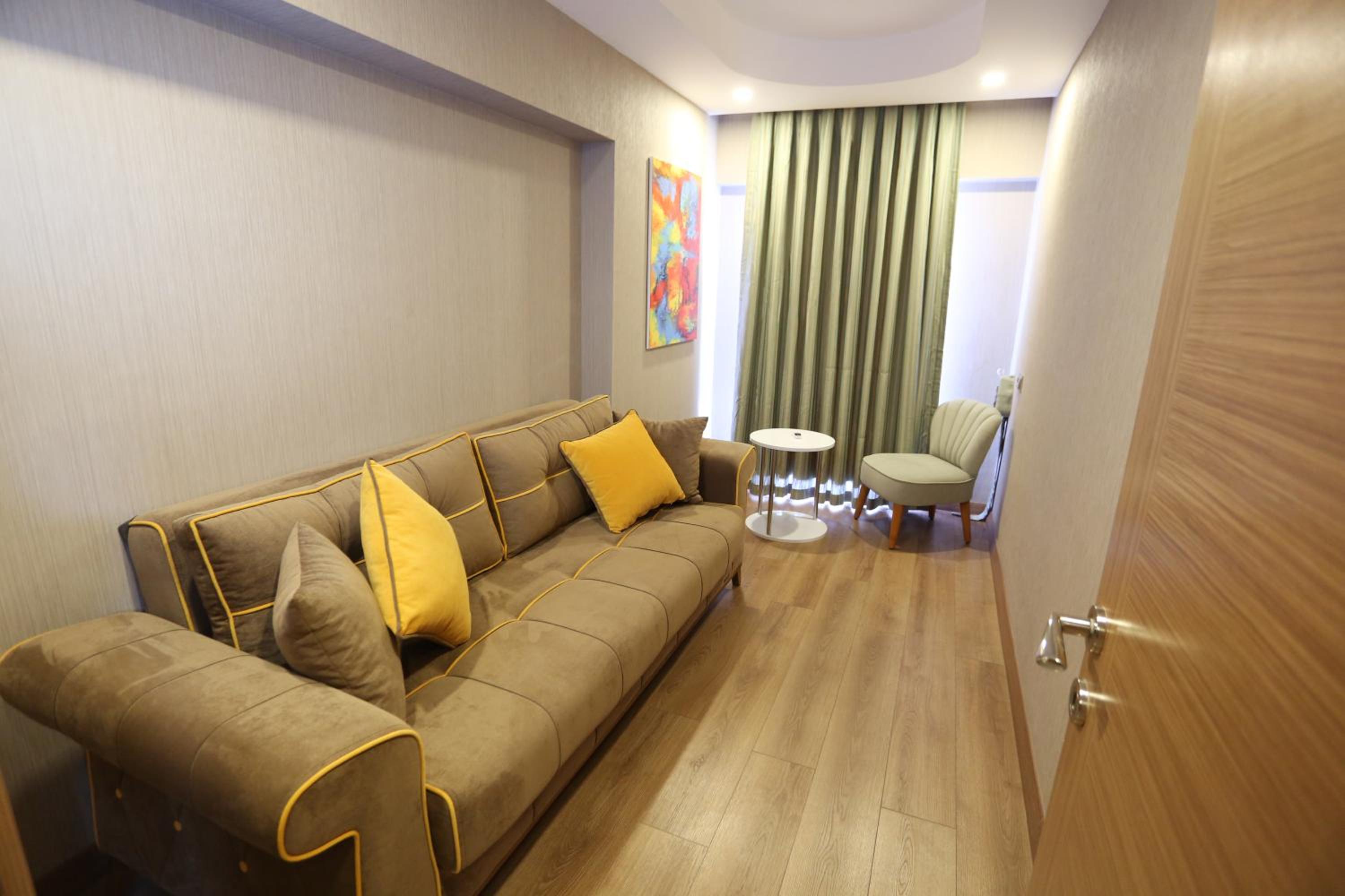 Life Corner Hotel - Image 54