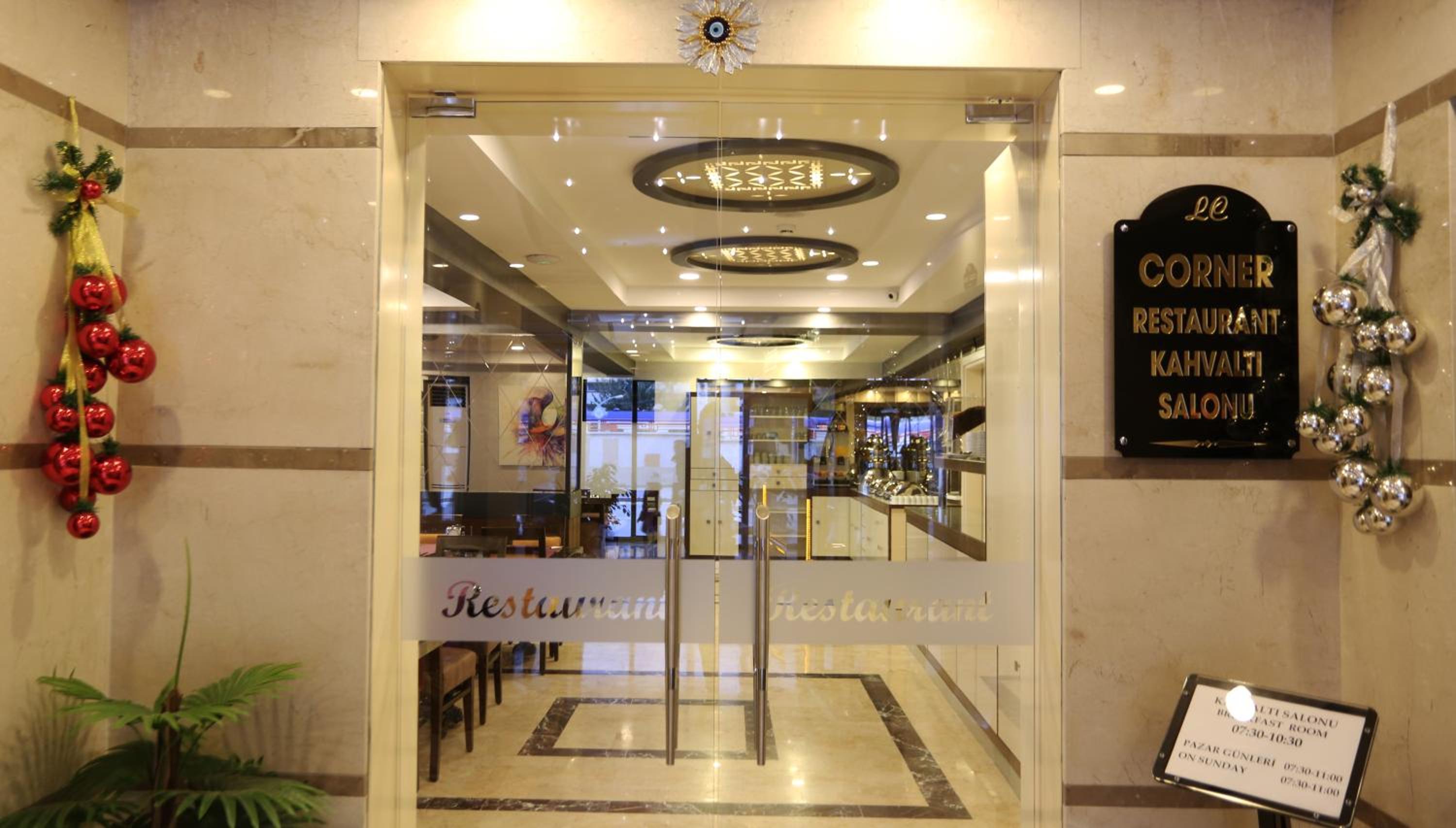 Life Corner Hotel - Image 28