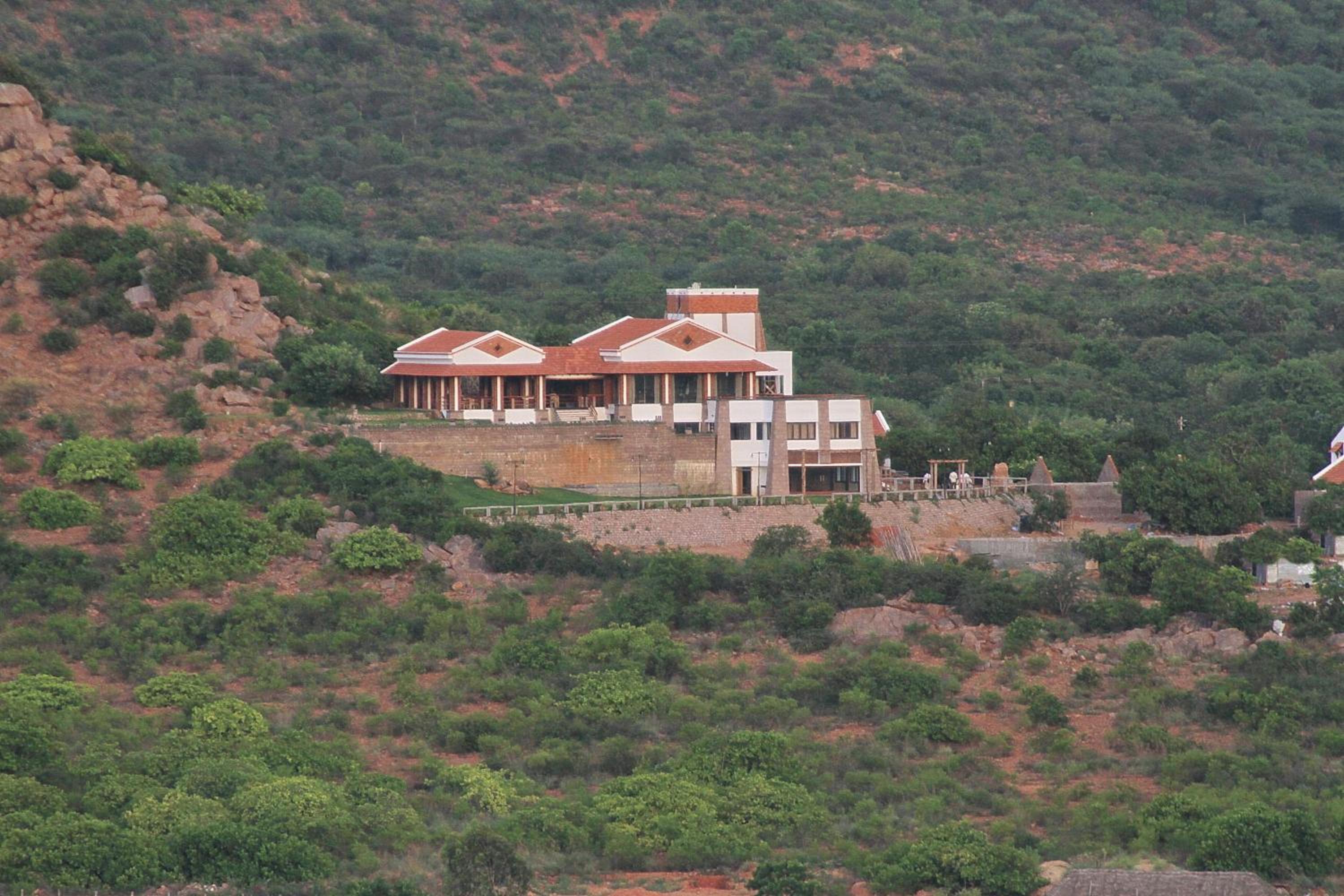 Kadambavanam Ethnic Village Resort