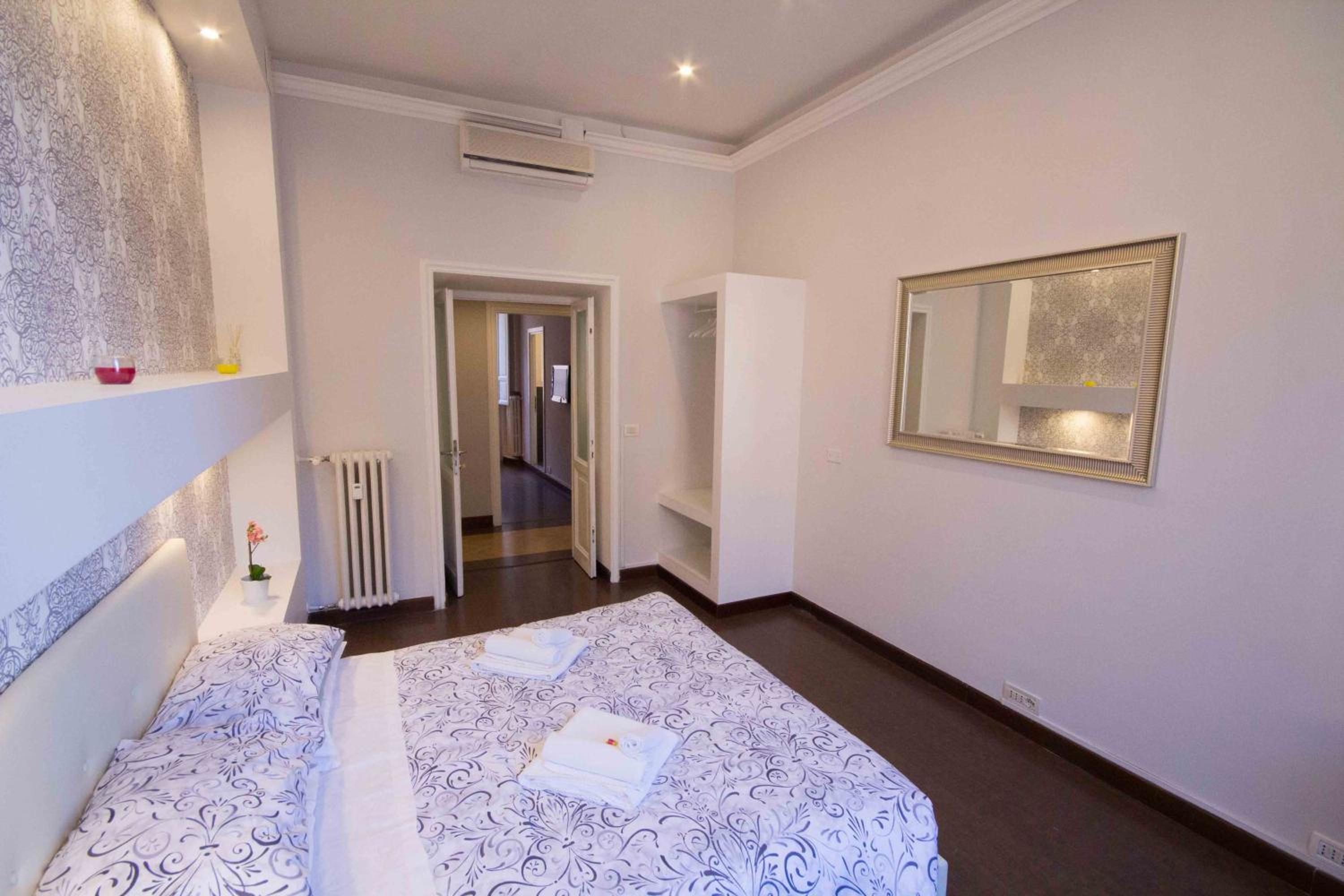 Stazione San Pietro 20 Apartment