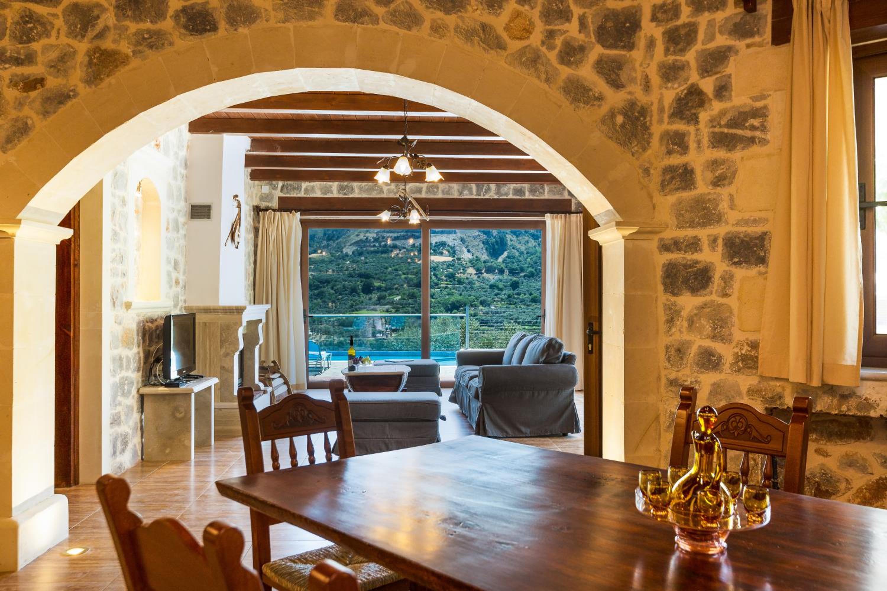 Villa Asigonia with Heated Pool & Whirlpool view 4