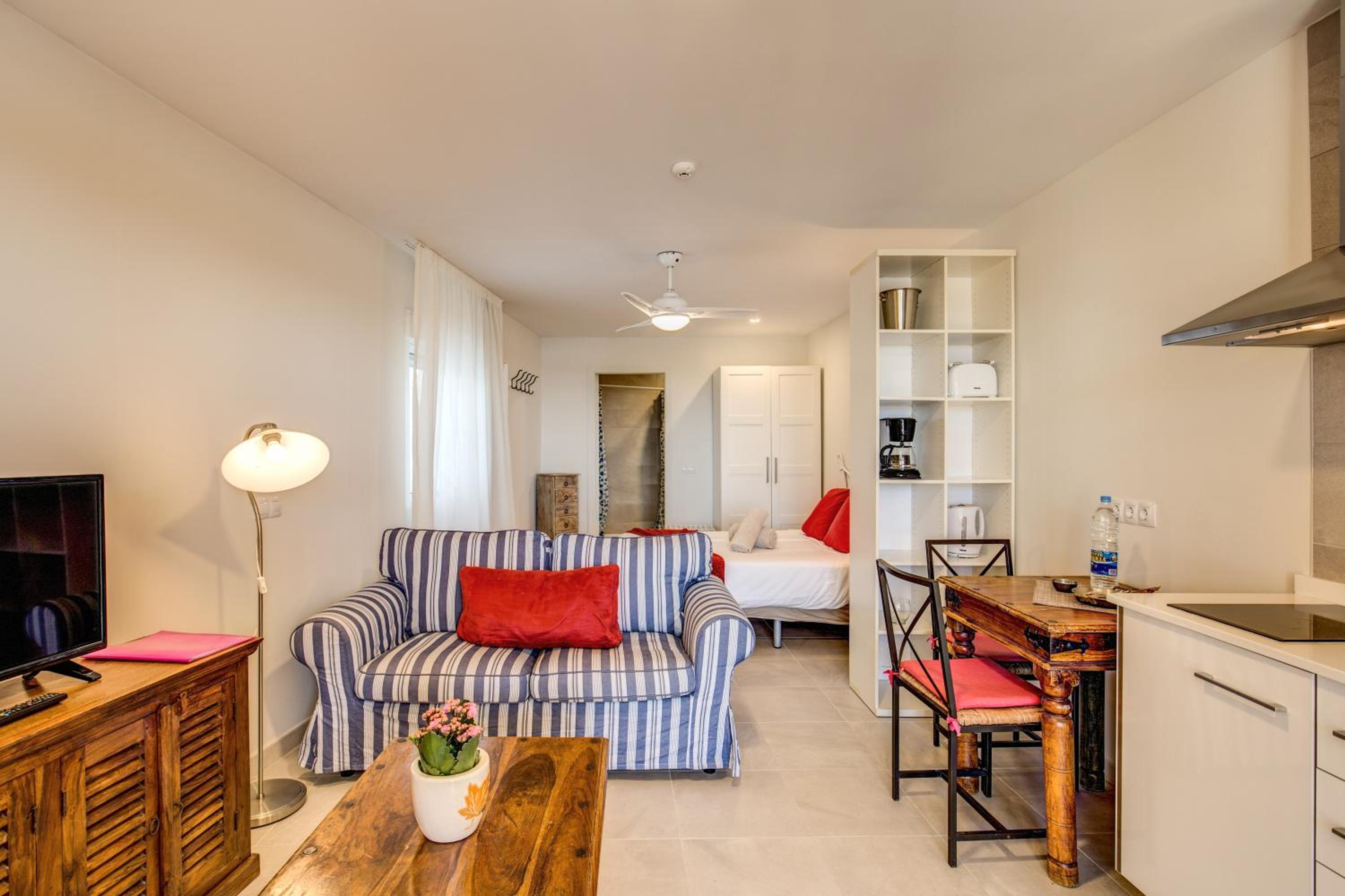 Granada I Apartments