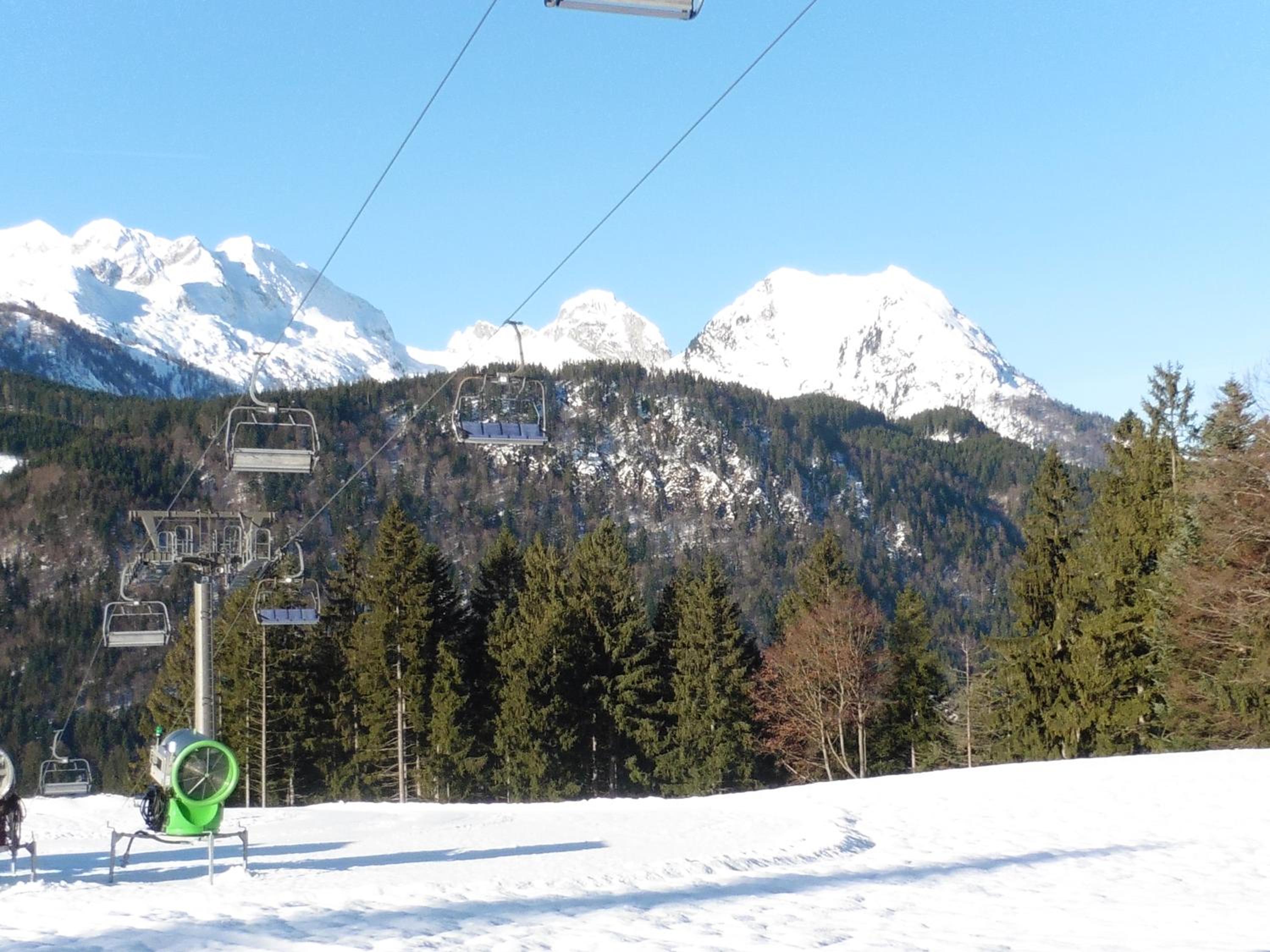 Hilde view 4