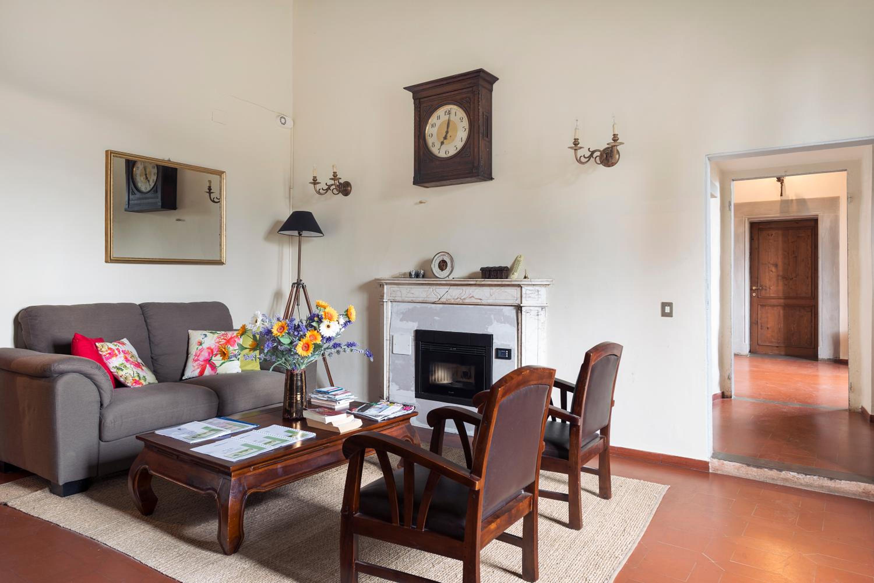 Medici Villa with Gardens 7 min from Florence