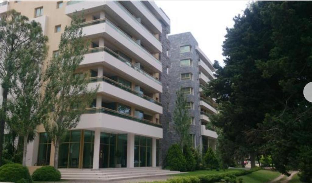 Building Albar