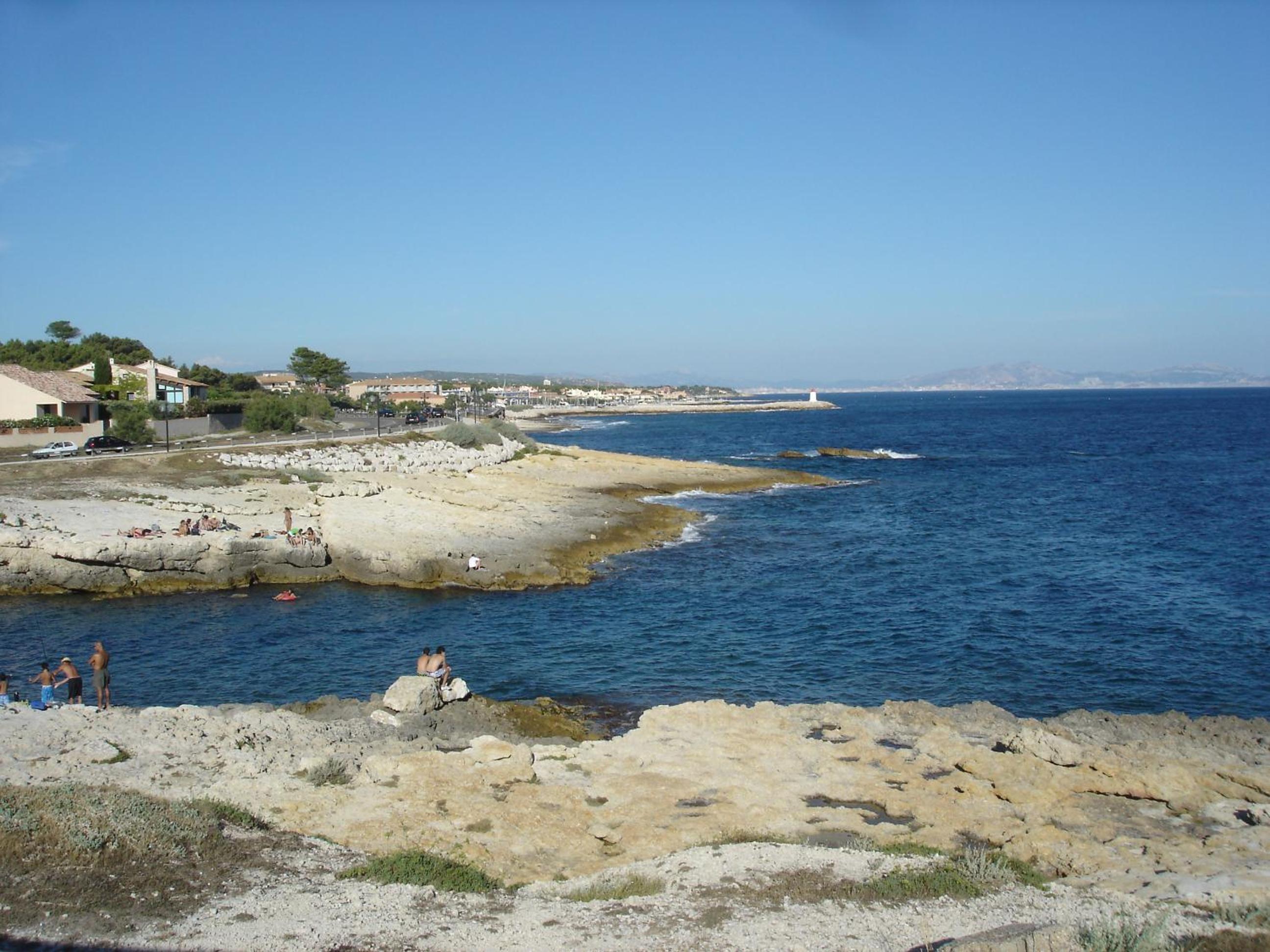 Photo 12