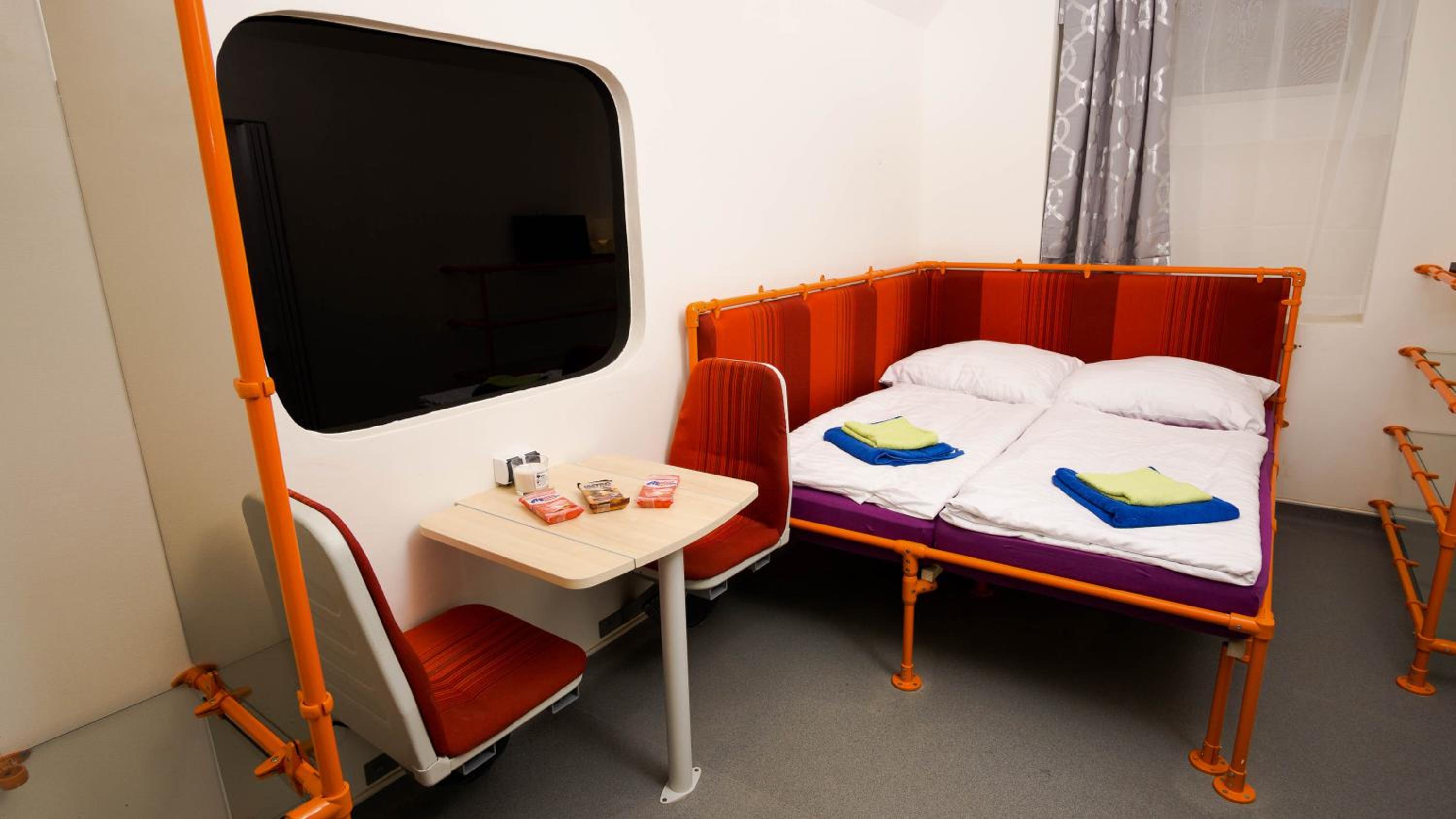 METRO Apartment Prague by Main Train and Bus Station