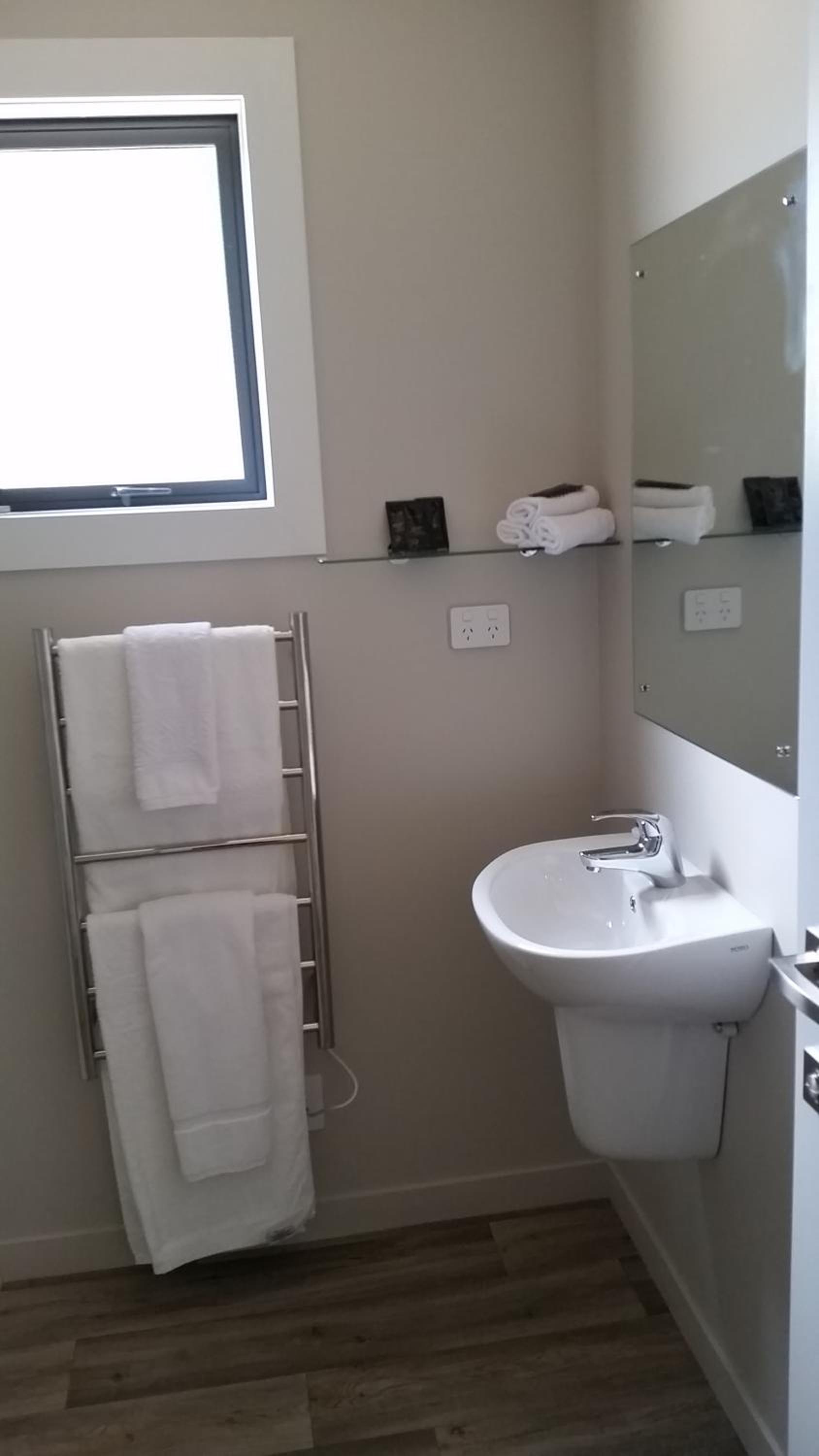 Photo 6