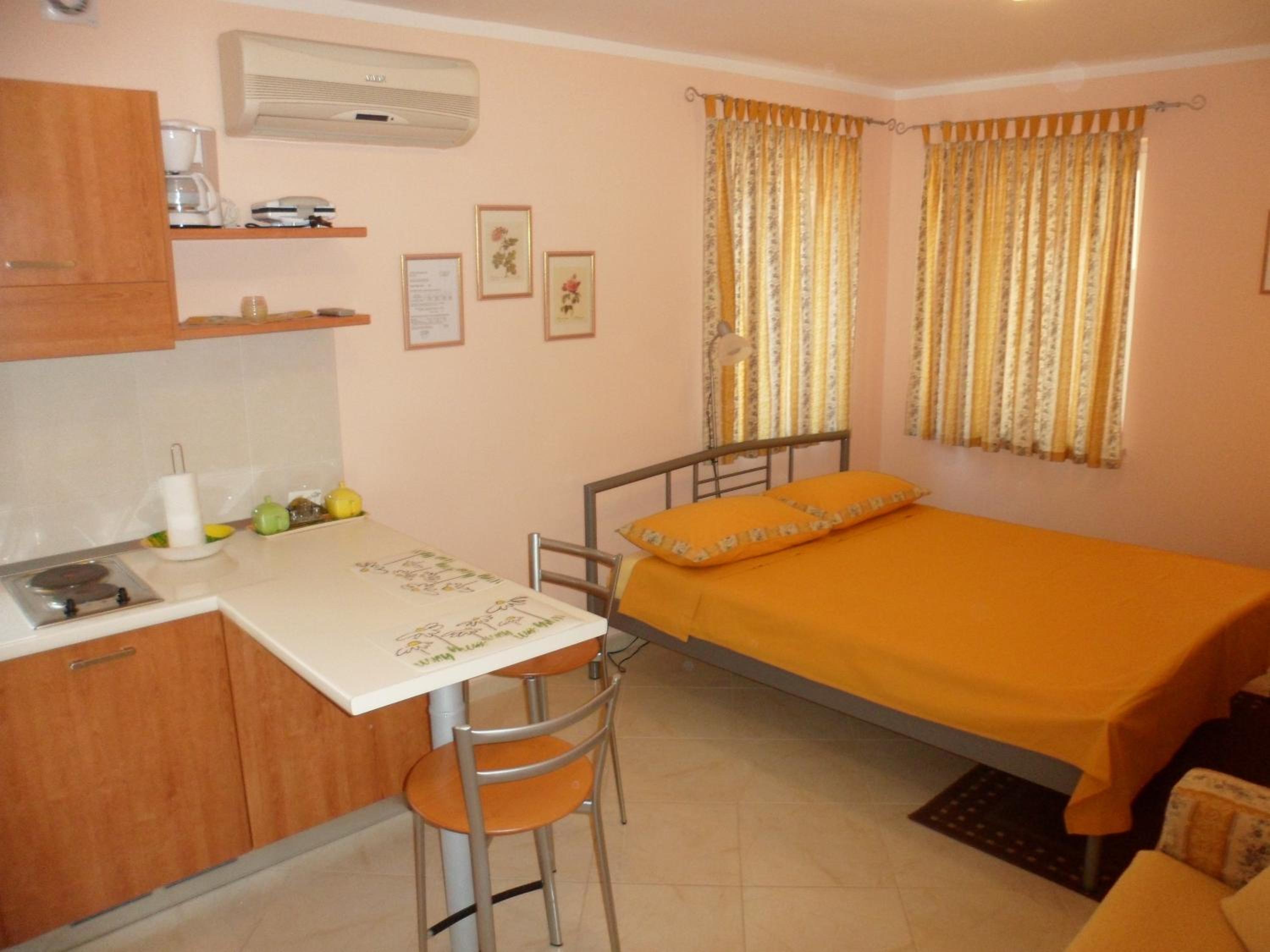Apartment Santa Croce Free Parking view 4