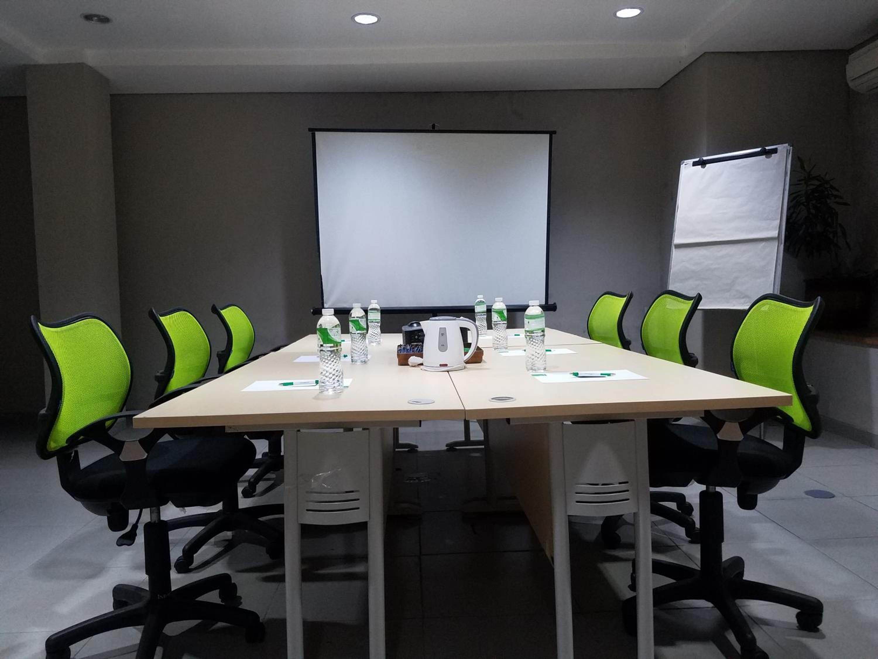 LeGreen Suite Kuningan