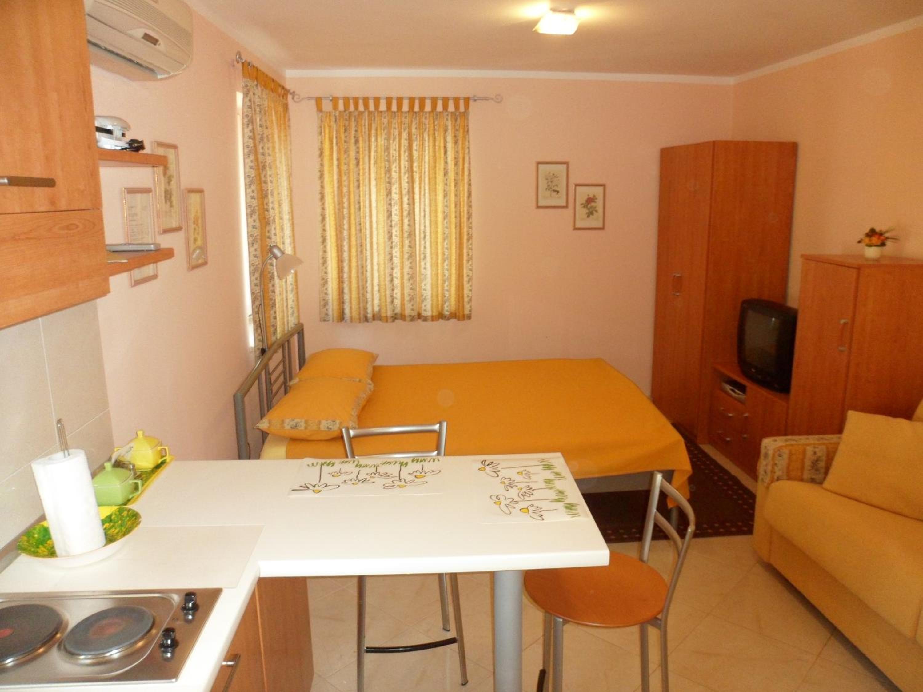 Apartment Santa Croce Free Parking view 3