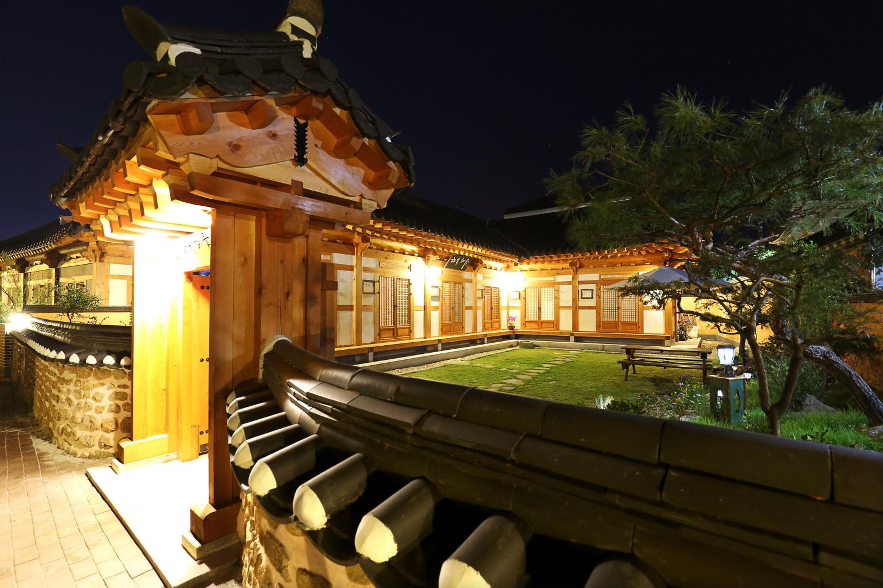 Hanok Hyeyum