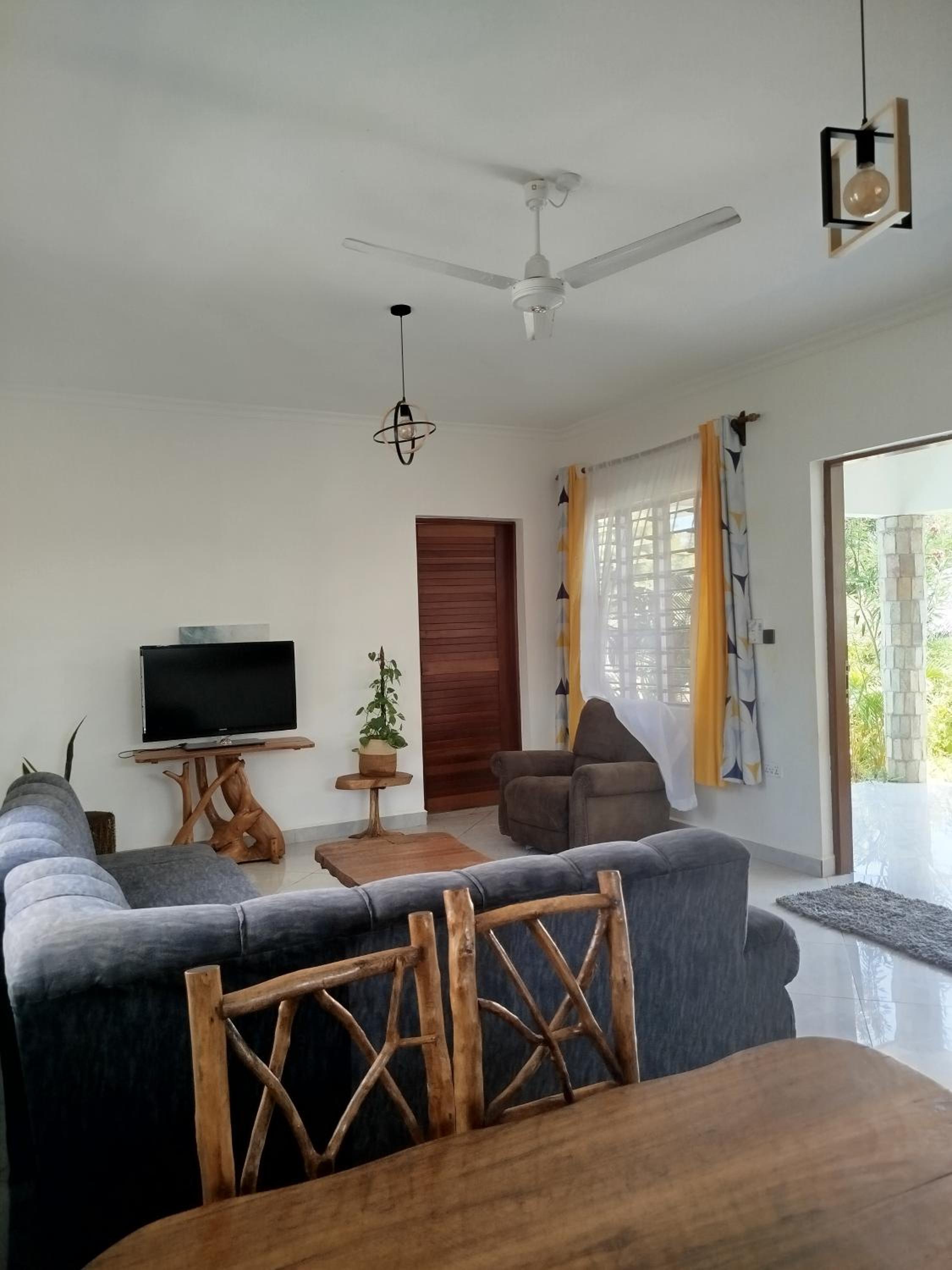 Villa hibiscus diani