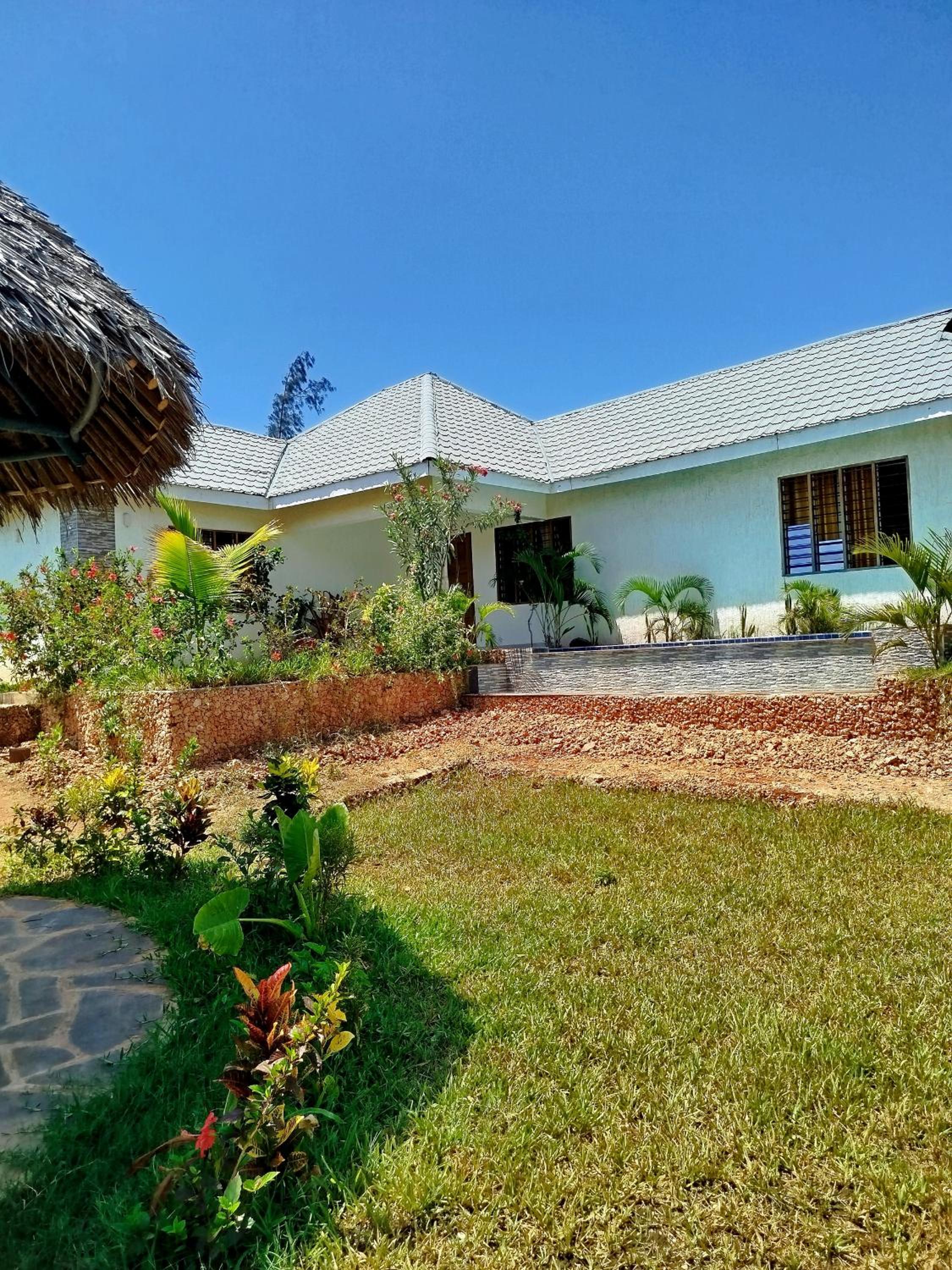 Villa hibiscus diani
