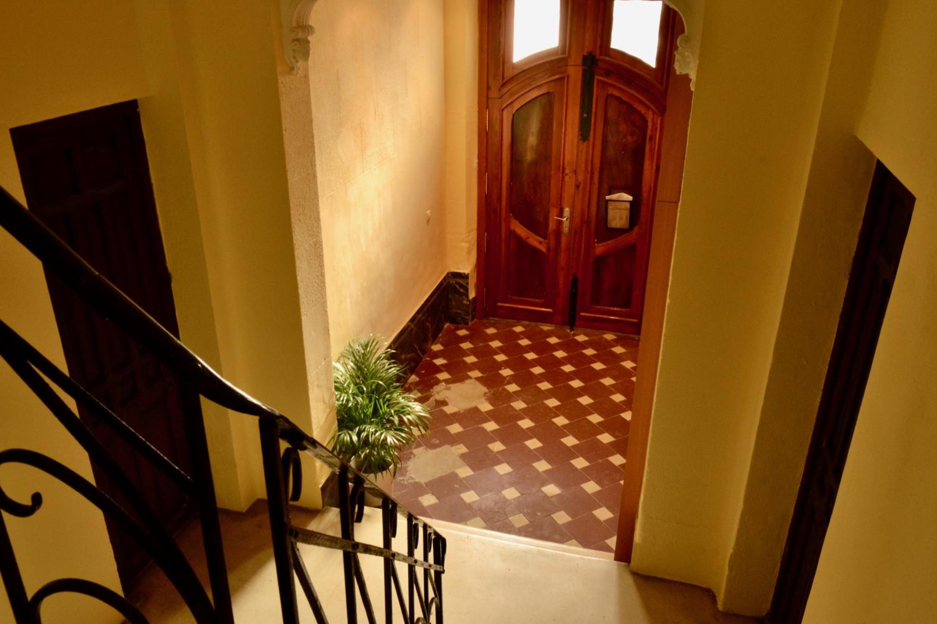 Hola Valencia - Holiday Apartments en Valencia — recepcion & lobby