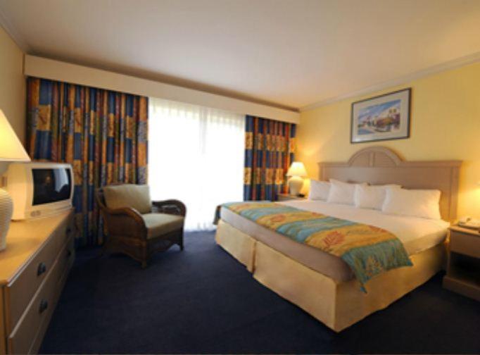 Bay View Suites Paradise Island