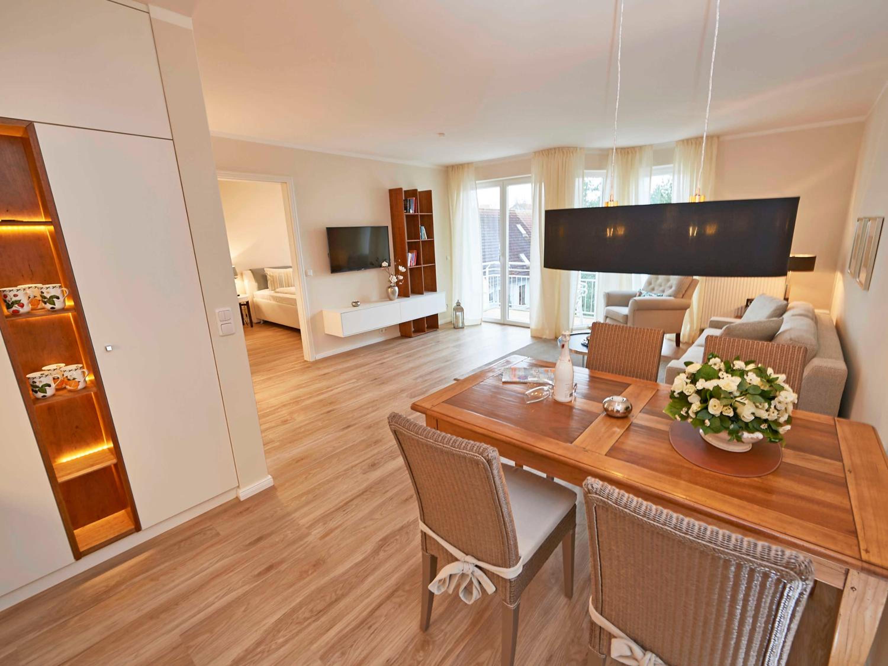 Residenz BEL VITAL in Binz - WG21 mit Balkon und seitlichem Meerblick view 4