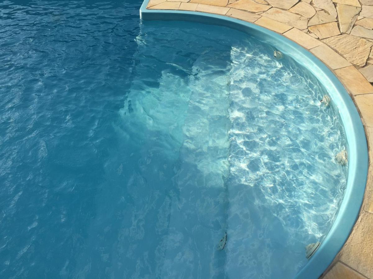 Linda Chácara com Piscina