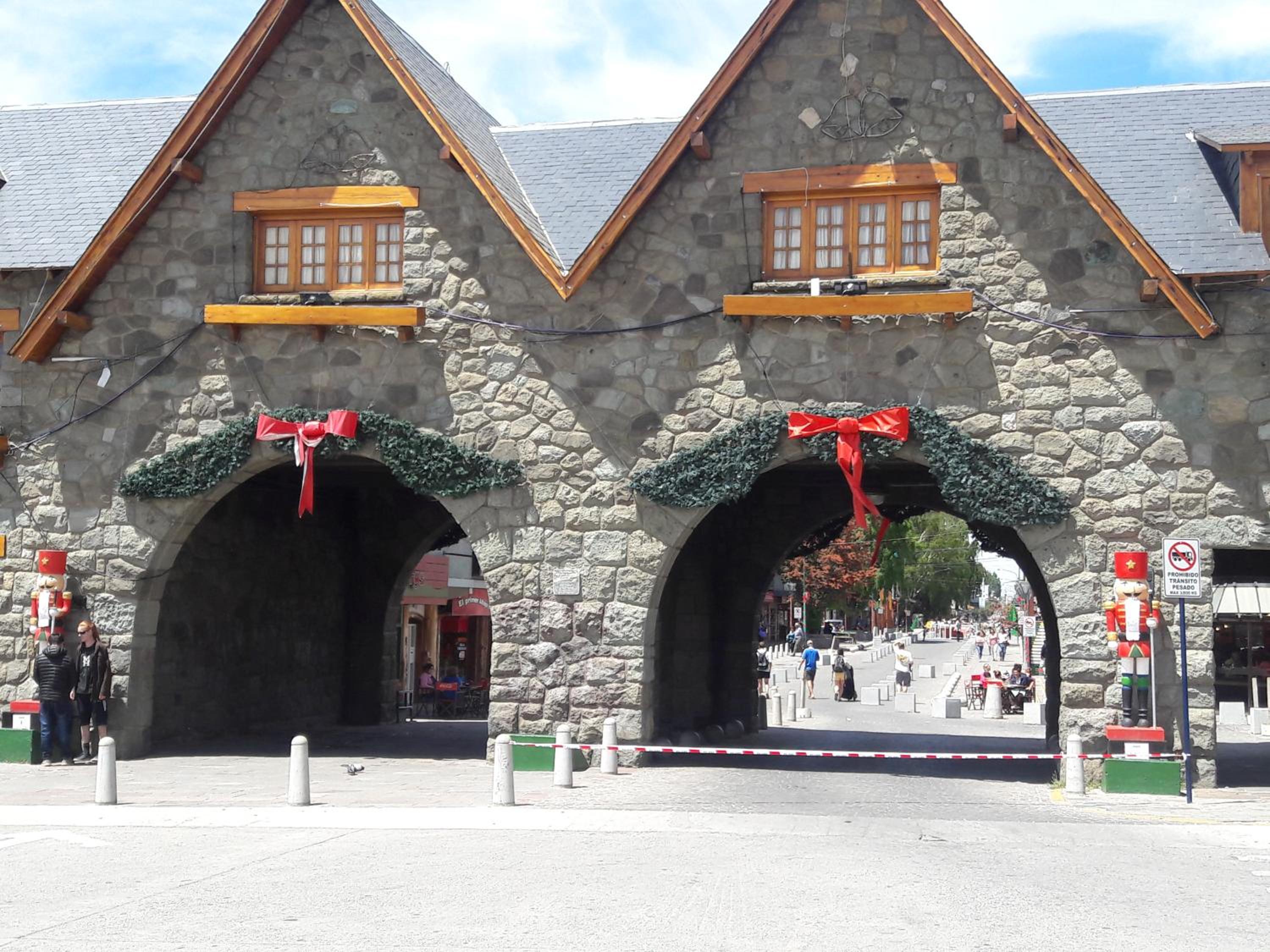 Cabañas Detras del Ciprés