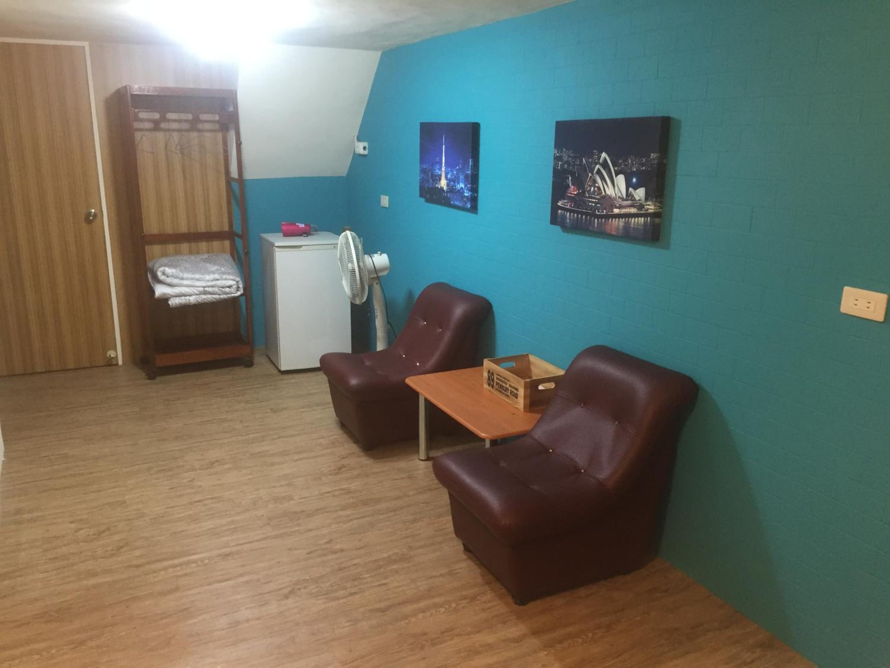 Traveler Station
