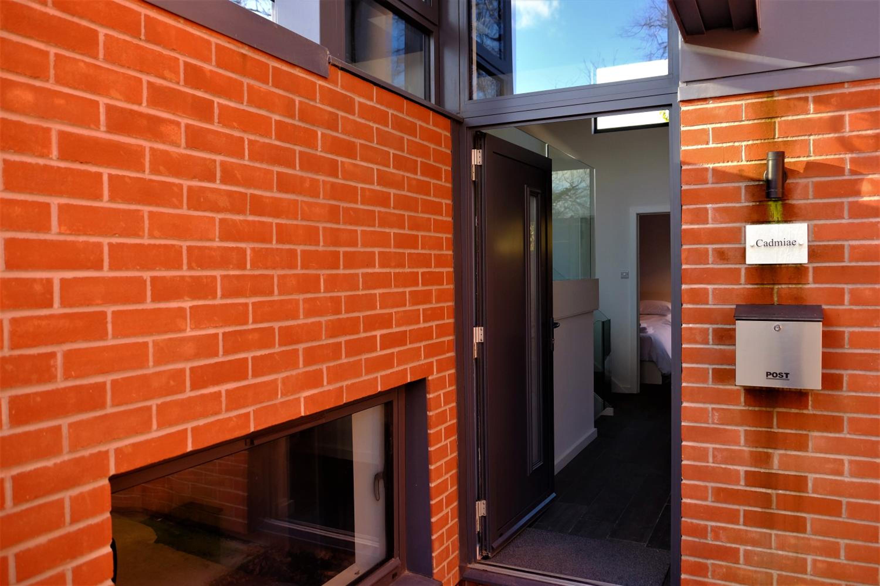 Photo 12