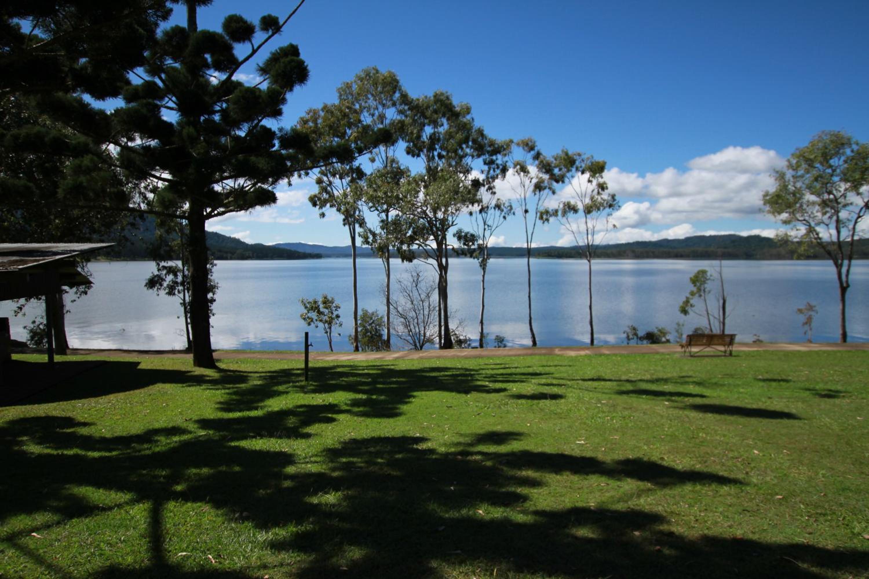 Tinaroo Lake Resort