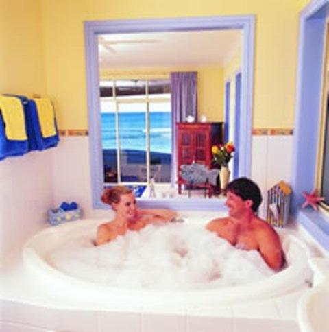 Beachfront Bliss for Two l Nova Escapes