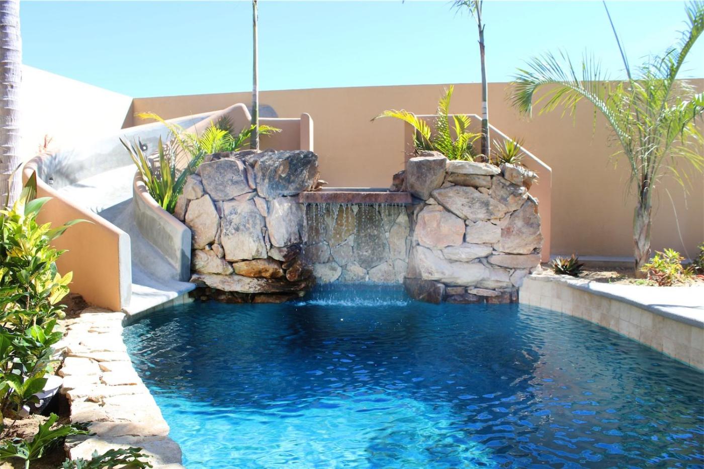 Cerritos Beach Inn
