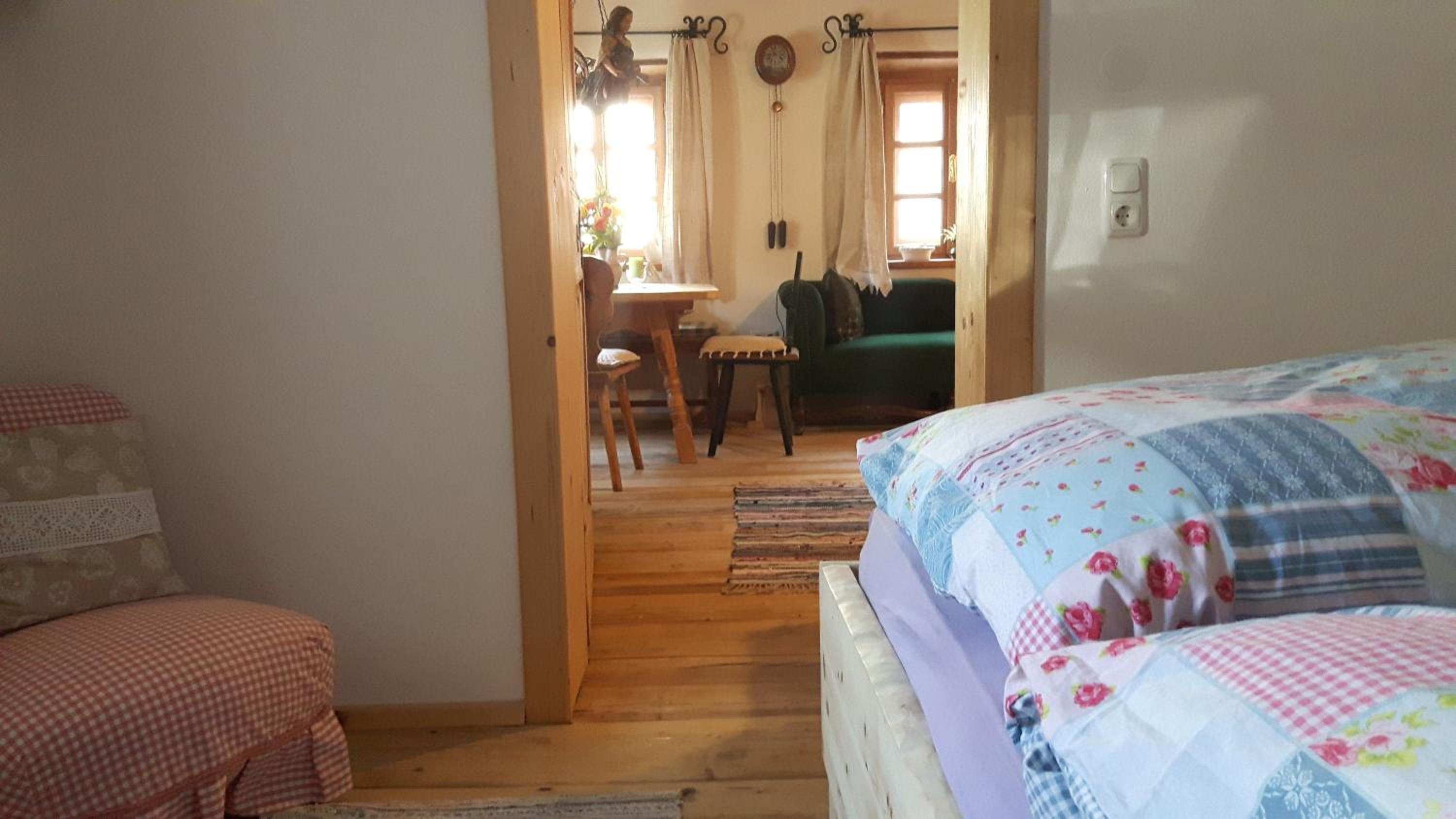 Photo 18
