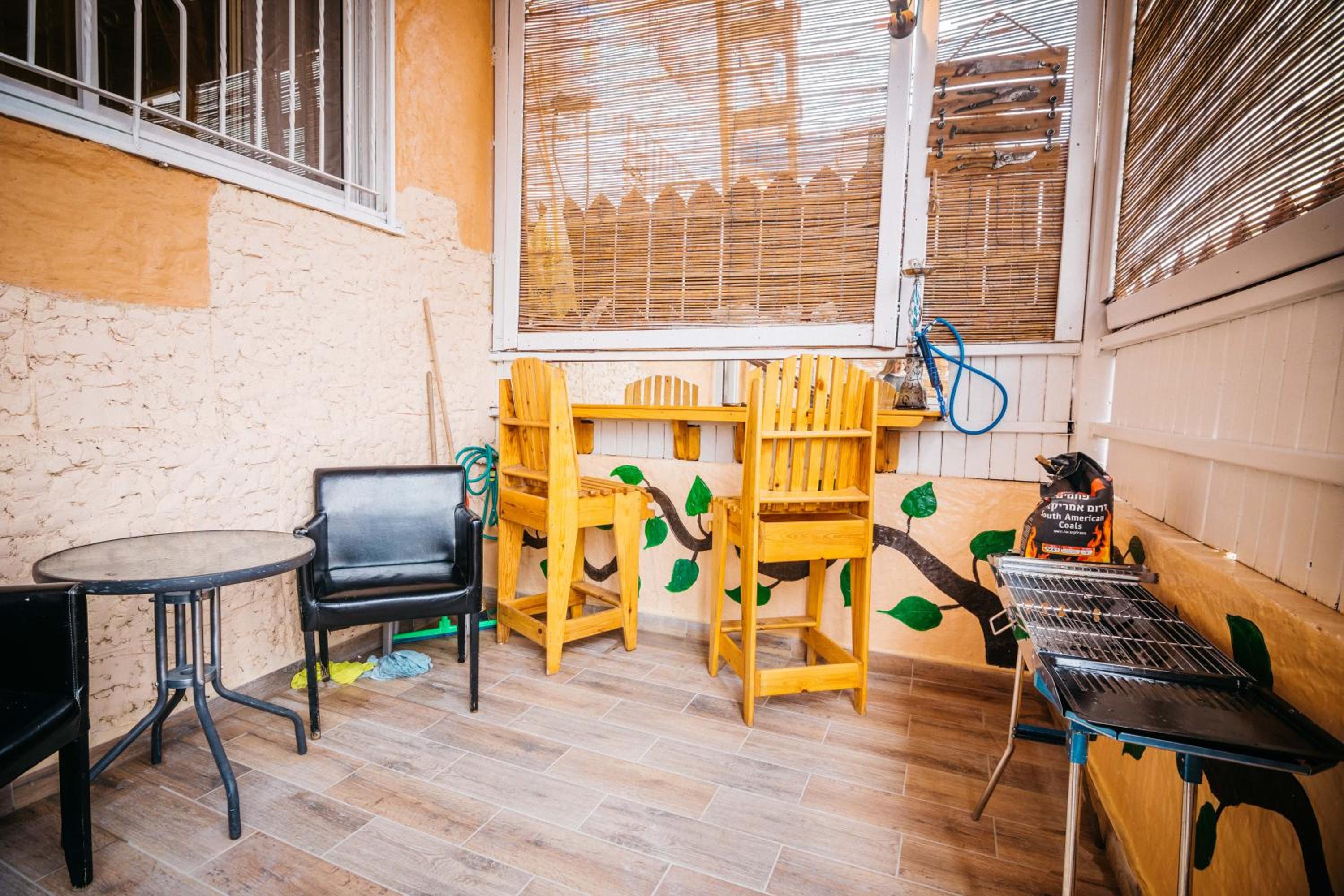 Asher's Apartments