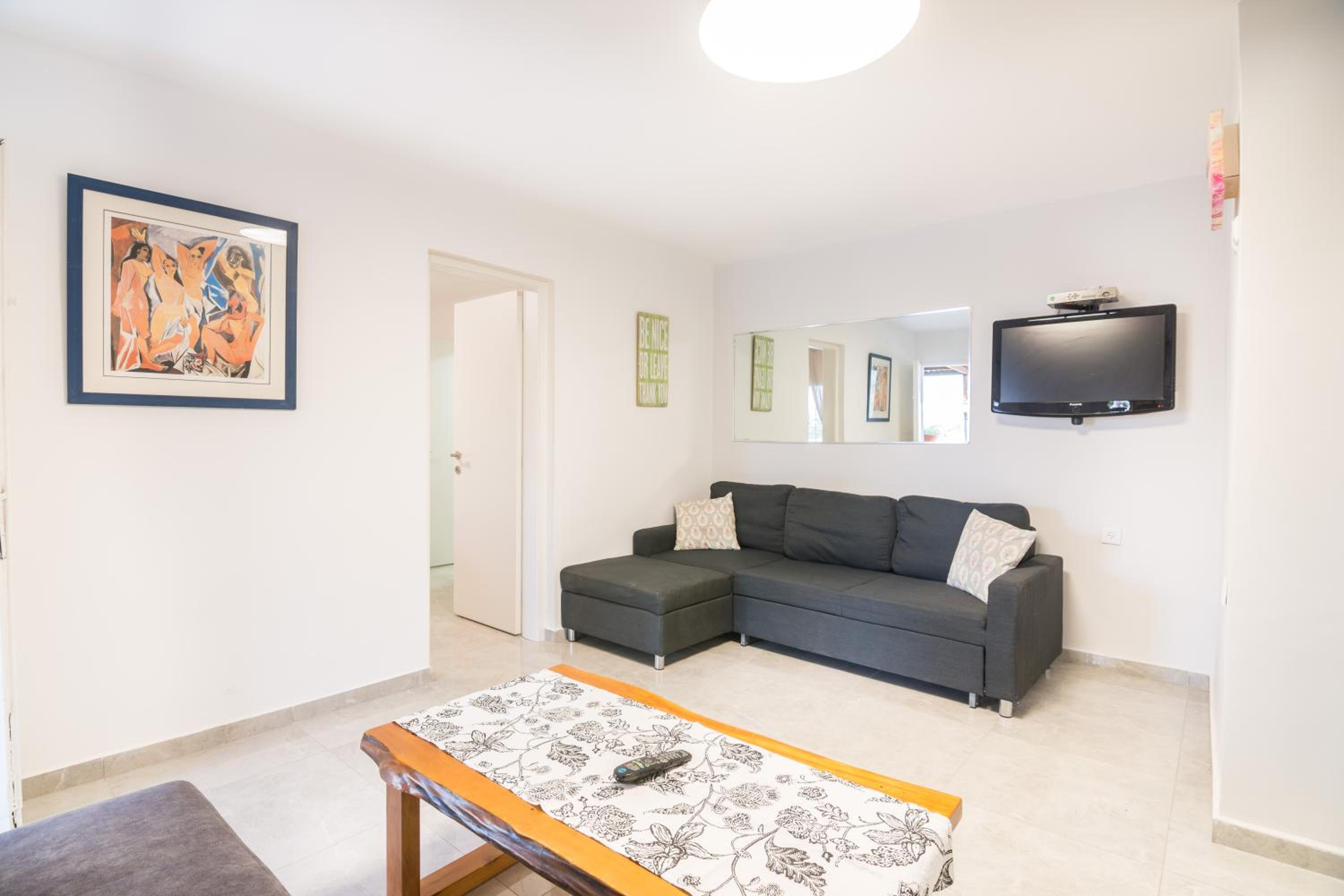 Asher's Apartments