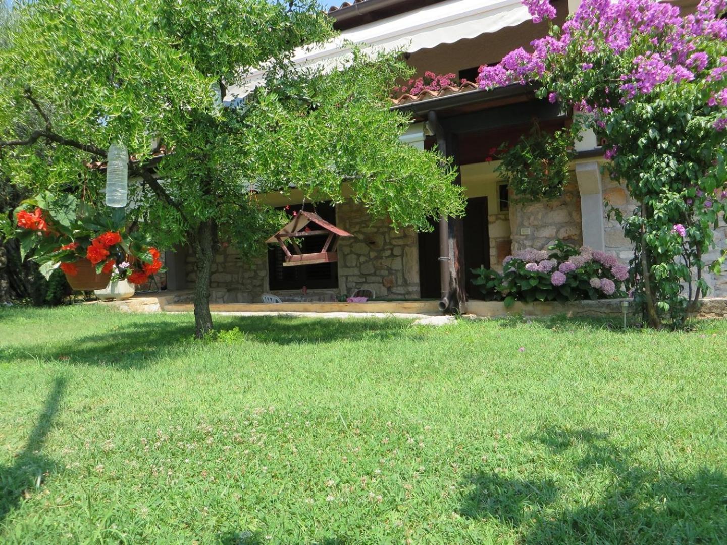 Studio Apartment Paljar view 2