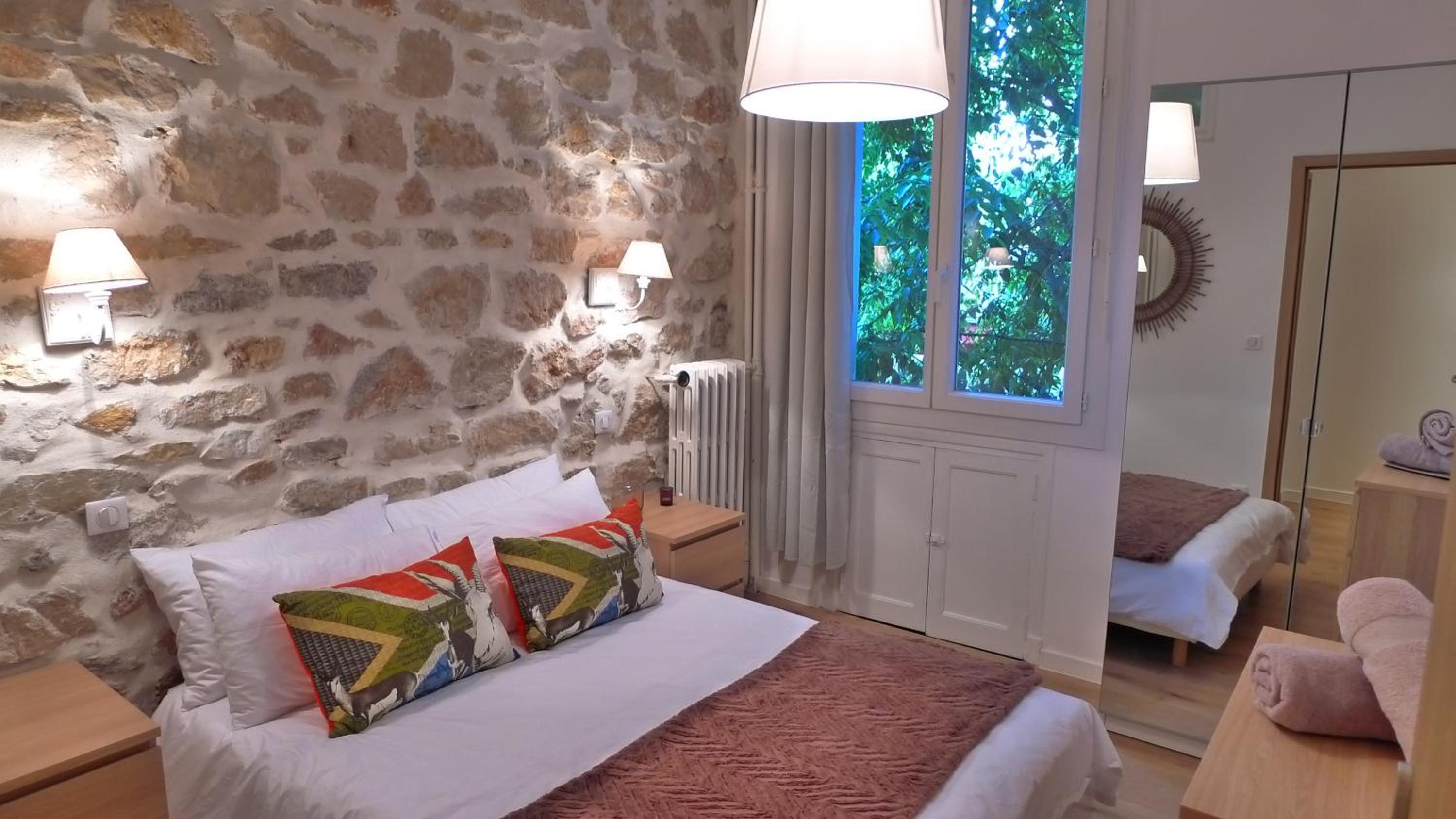 Stylish two-bedroom apartment -StayInAntibes - 5 Soleau view 3