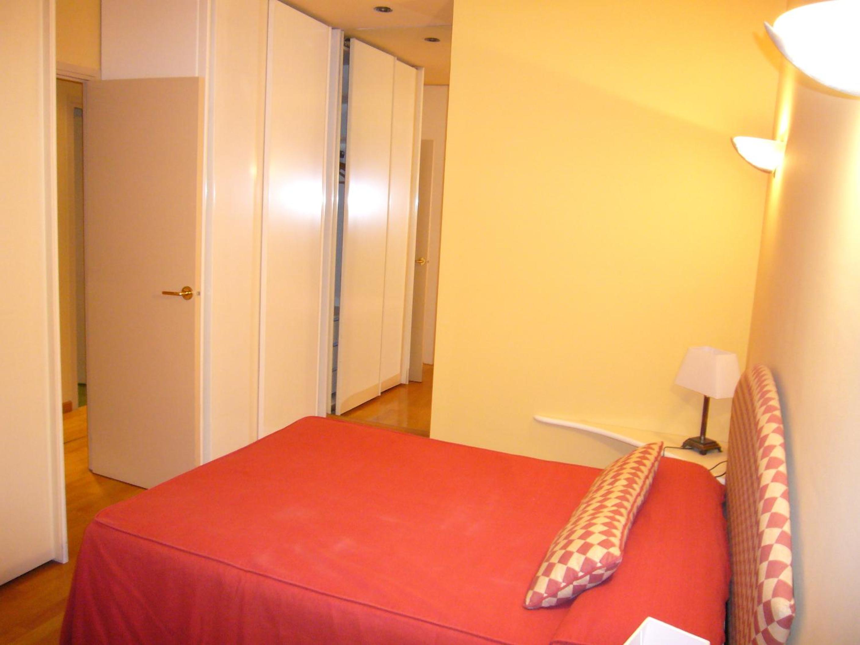 Apartaments Sant Jordi Girona 97