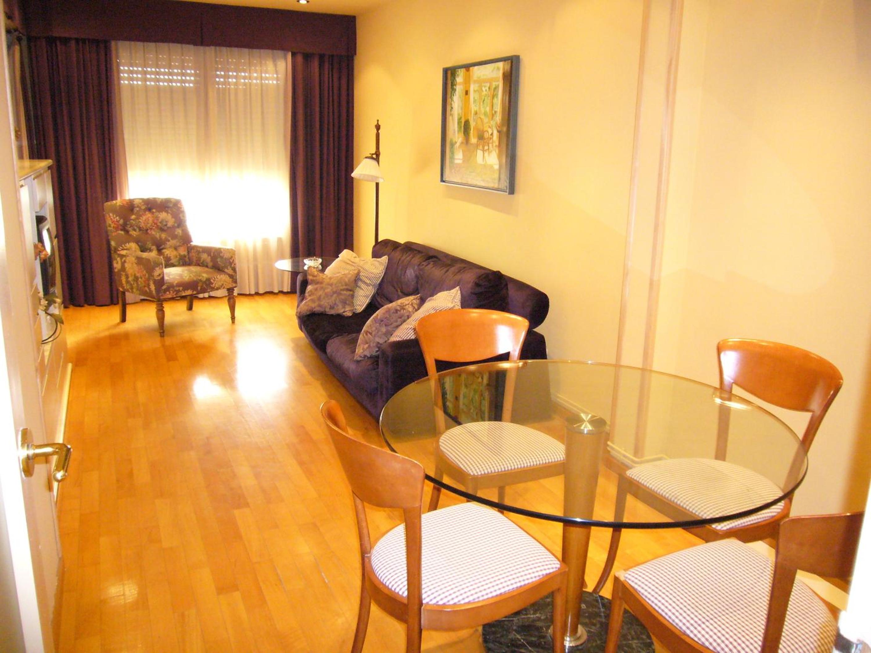 Apartaments Sant Jordi Girona 97