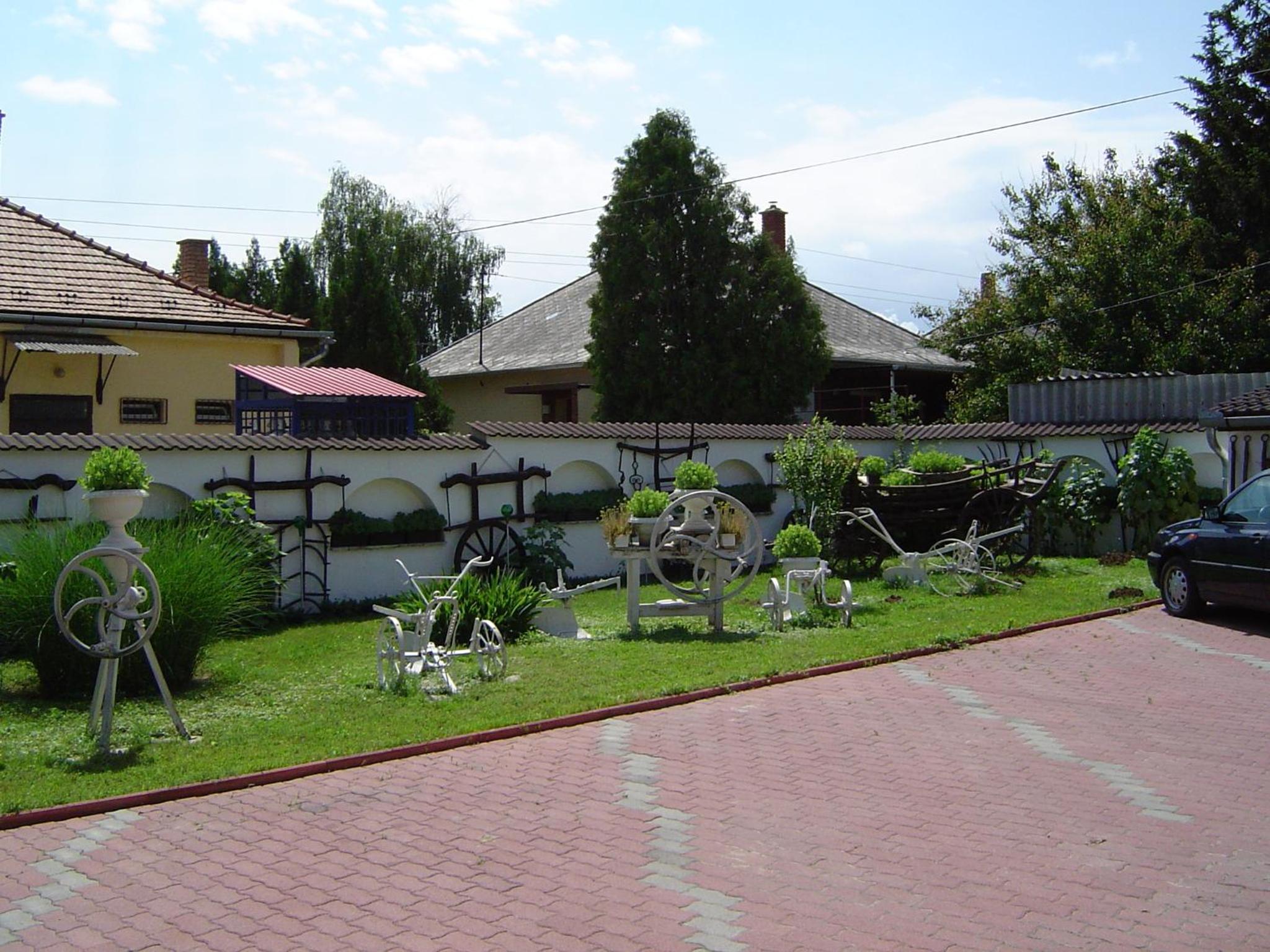 Photo 43