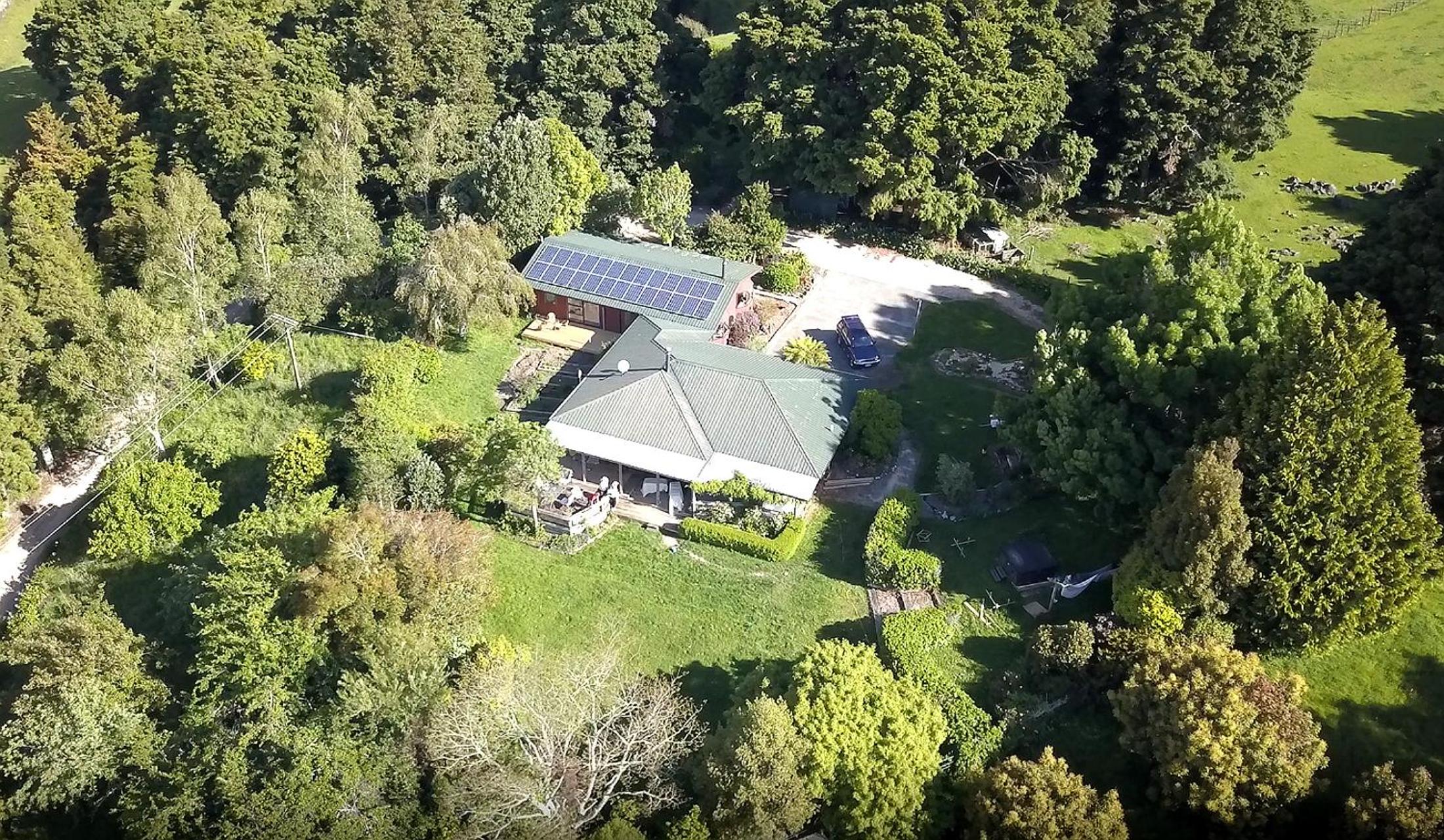 Golden Caves - Bed and Breakfast