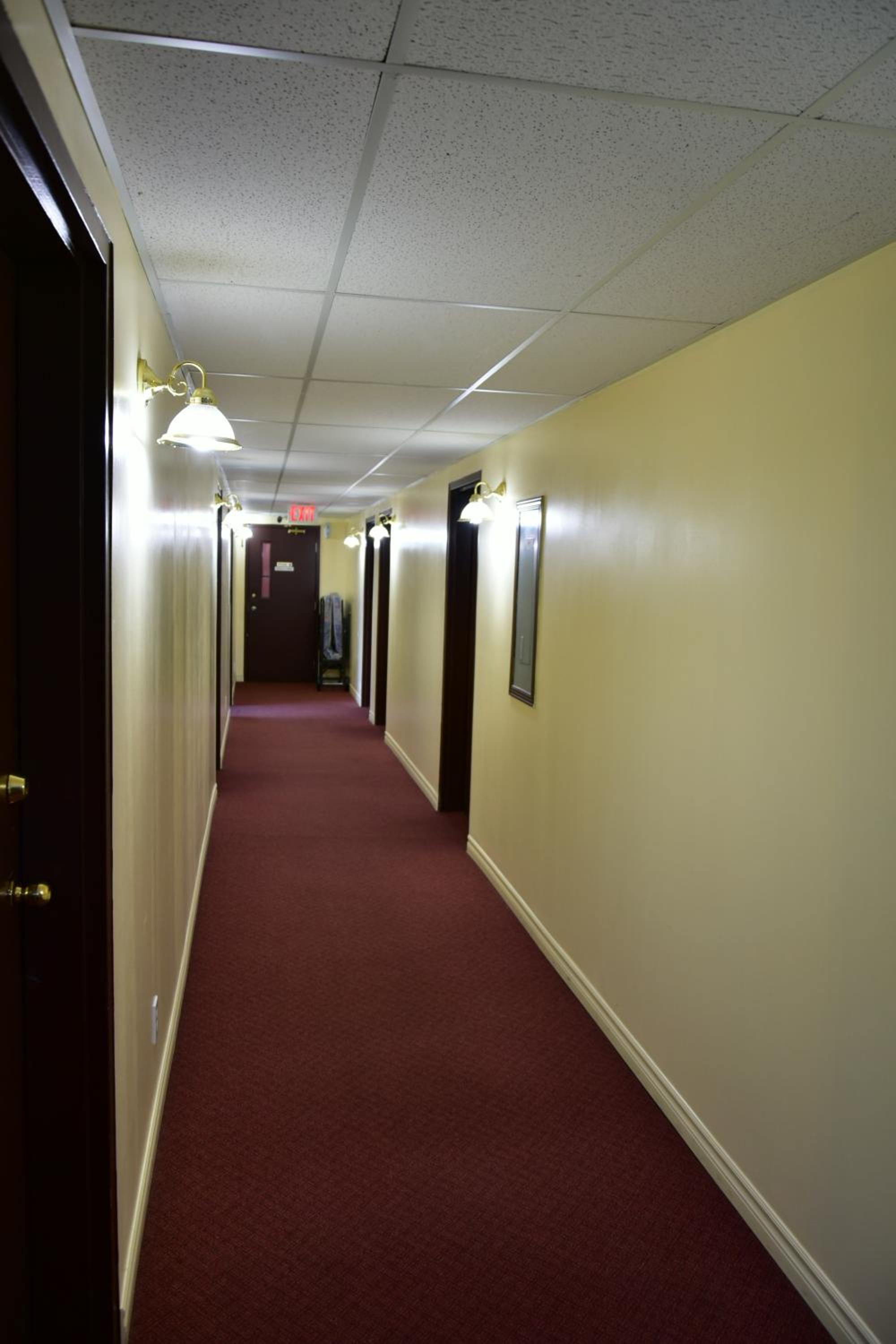 Windsor Vacations - Royal Windsor Motel - Property Image 7