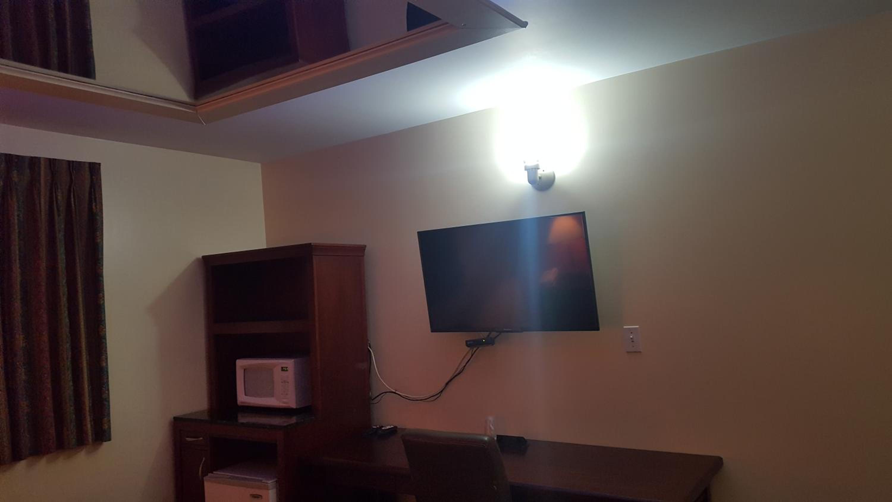 Windsor Vacations - Royal Windsor Motel - Property Image 30