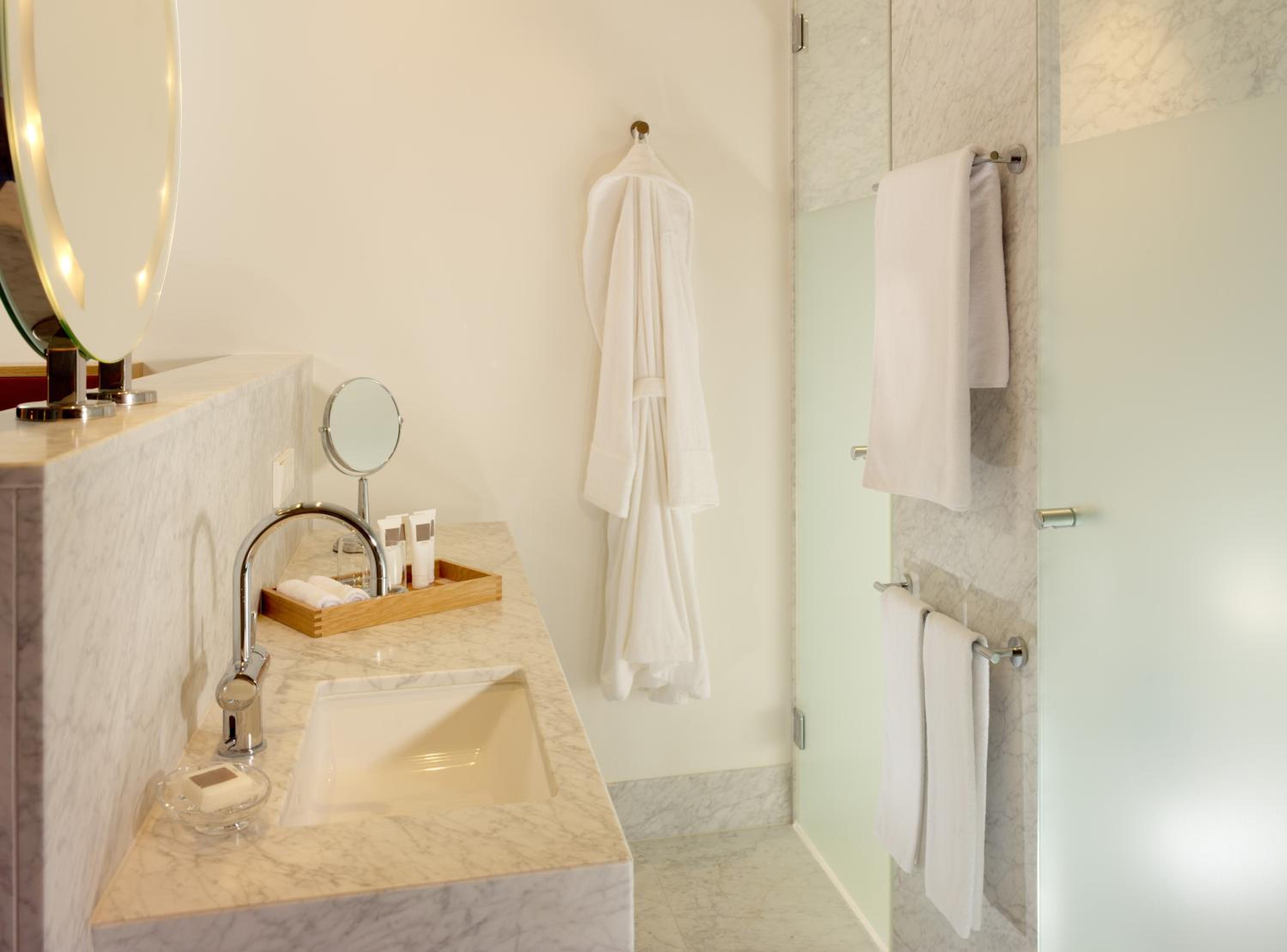 Dresden Vacations - HYPERION Hotel Dresden Am Schloss - Property Image 34