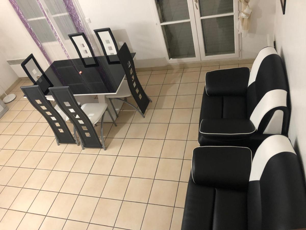 Magny-le-Hongre Vacations - Abisha Disney Apartment - Property Image 8