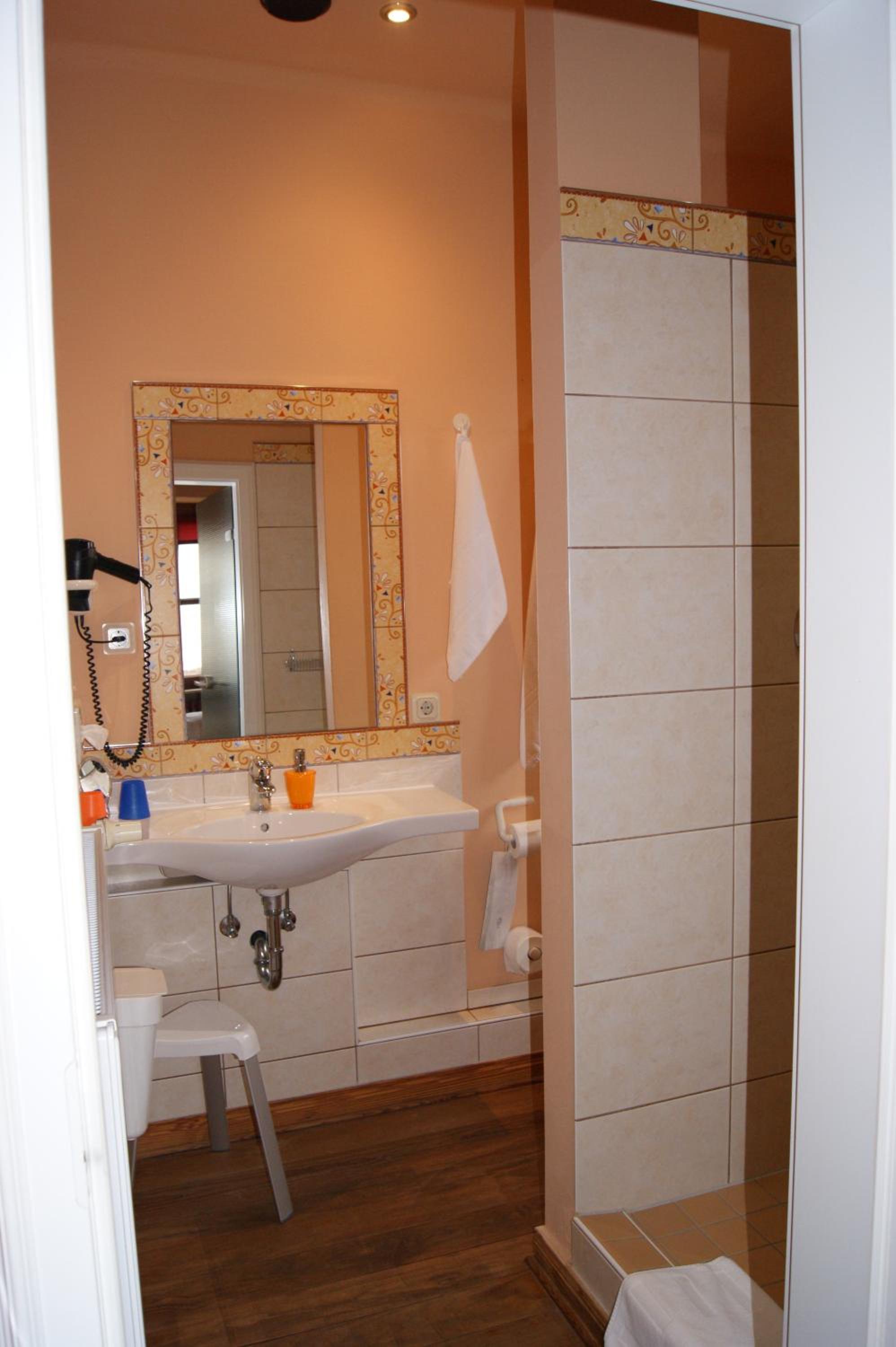 Photo 43