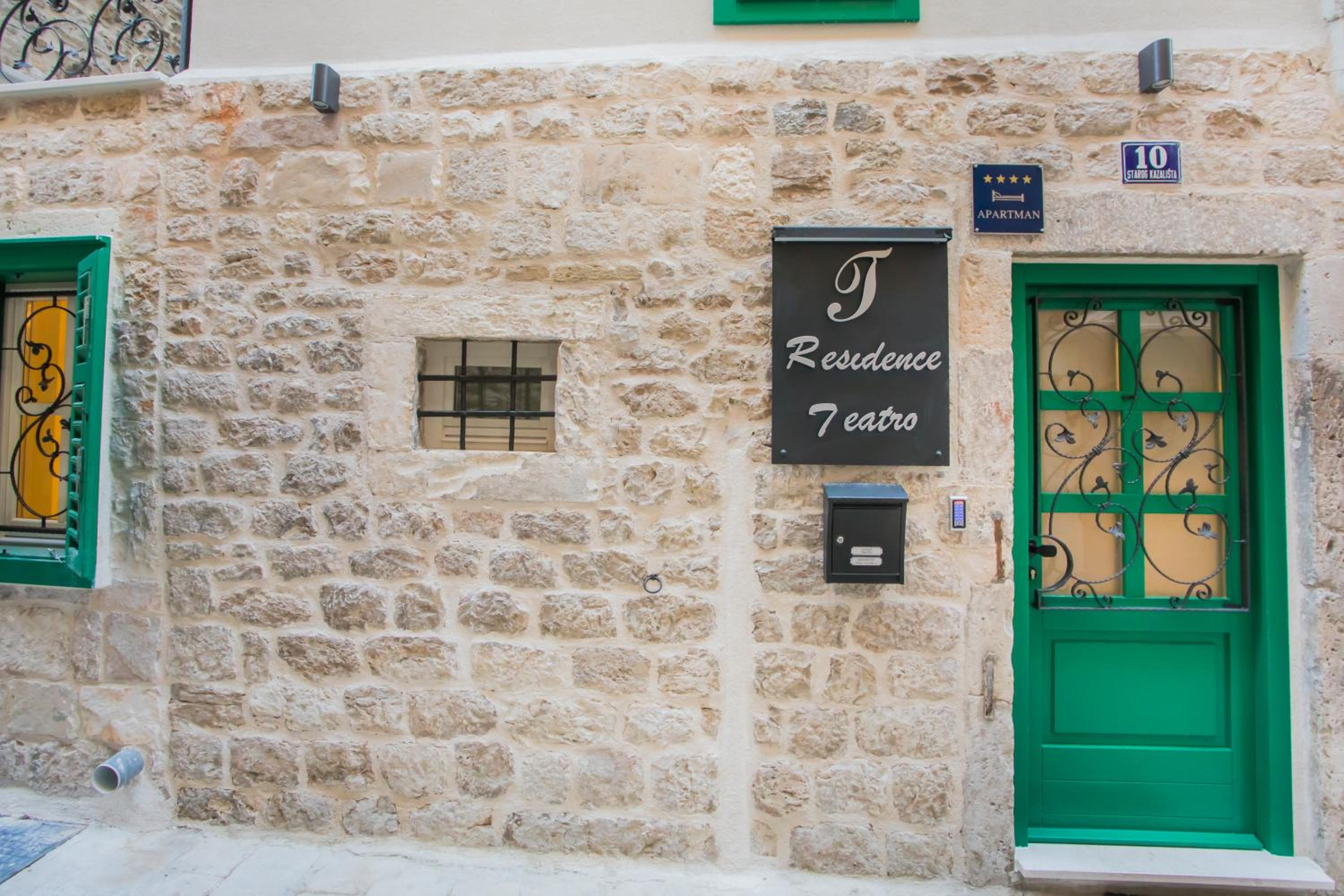 Hotel Residence Teatro - Image 1