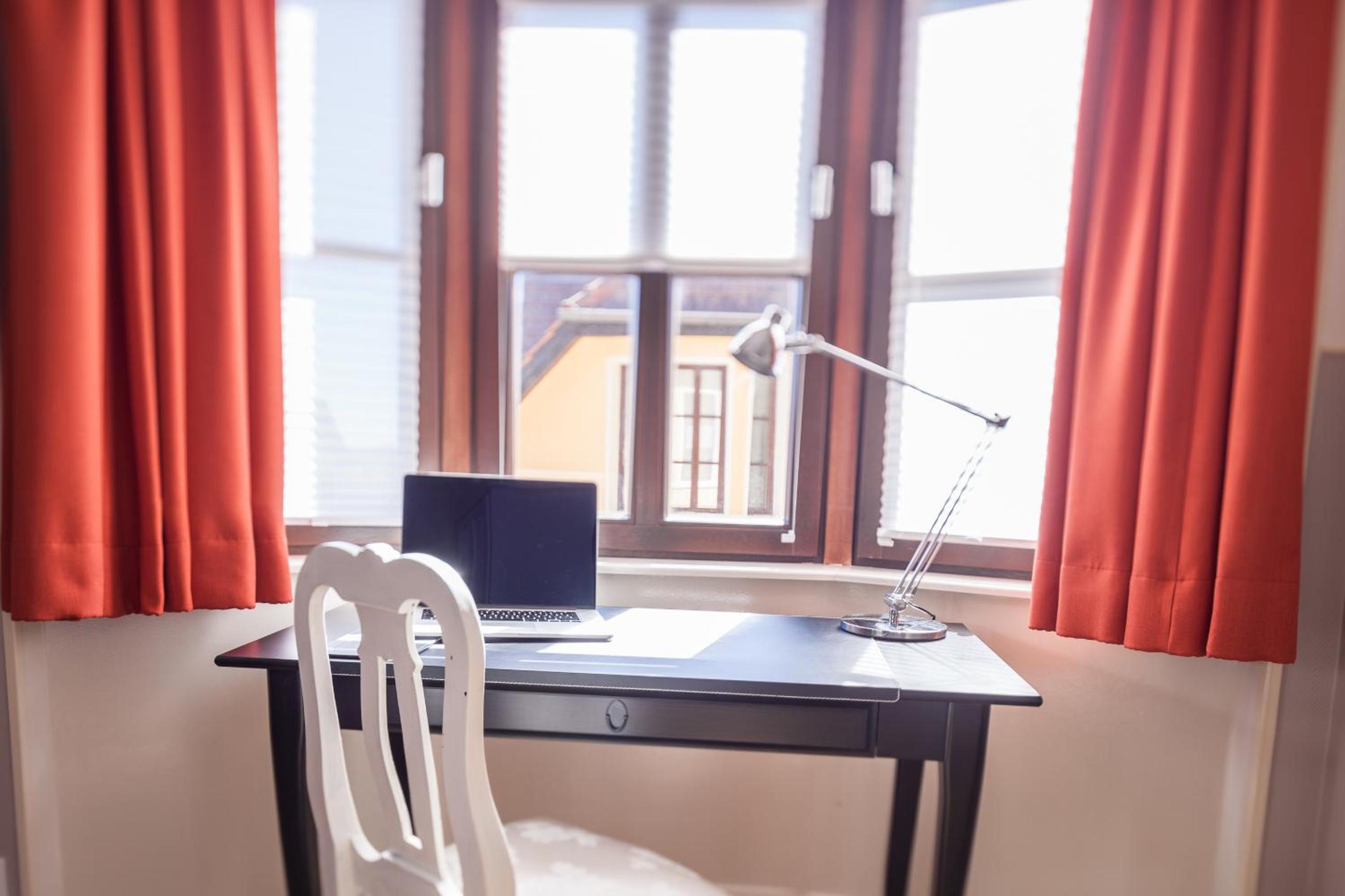 Charming FRIEDA view 5